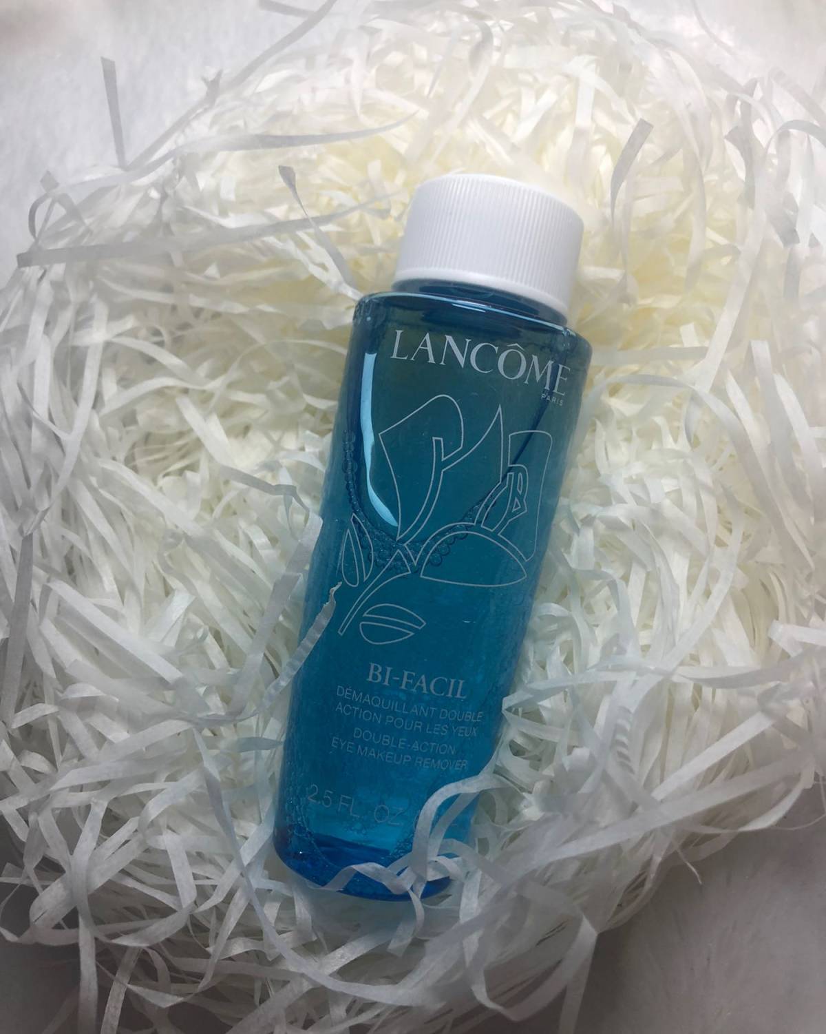 LANCOME兰蔻眼唇卸妆液🌸  💕使用方法：卸妆液是水