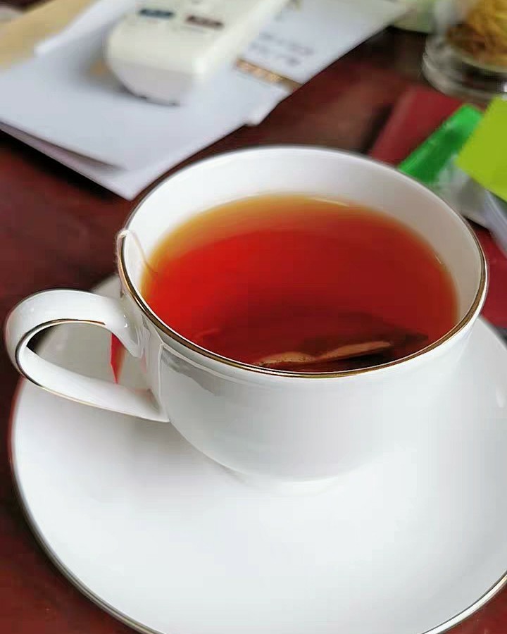 当初想买红茶包煮奶茶，朋友强烈了Twinings红茶包~楼主