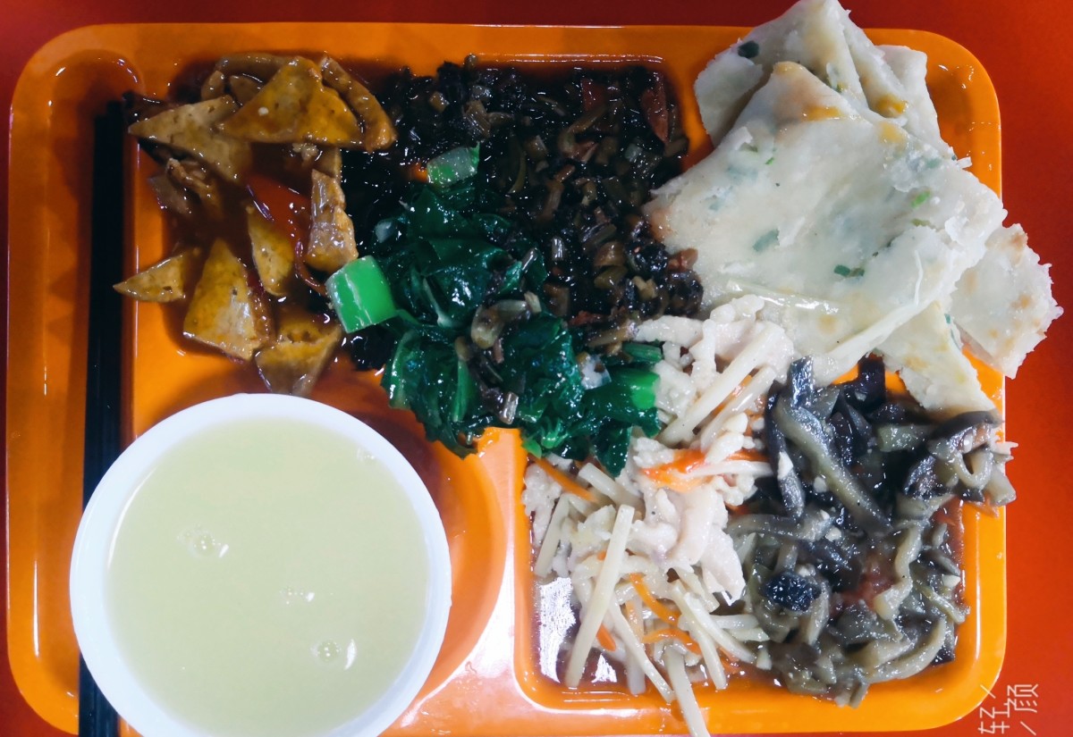 🌟秋膘大作战 早餐豆腐脑，豆浆，鸡蛋，麻将烧饼，海带凉菜 