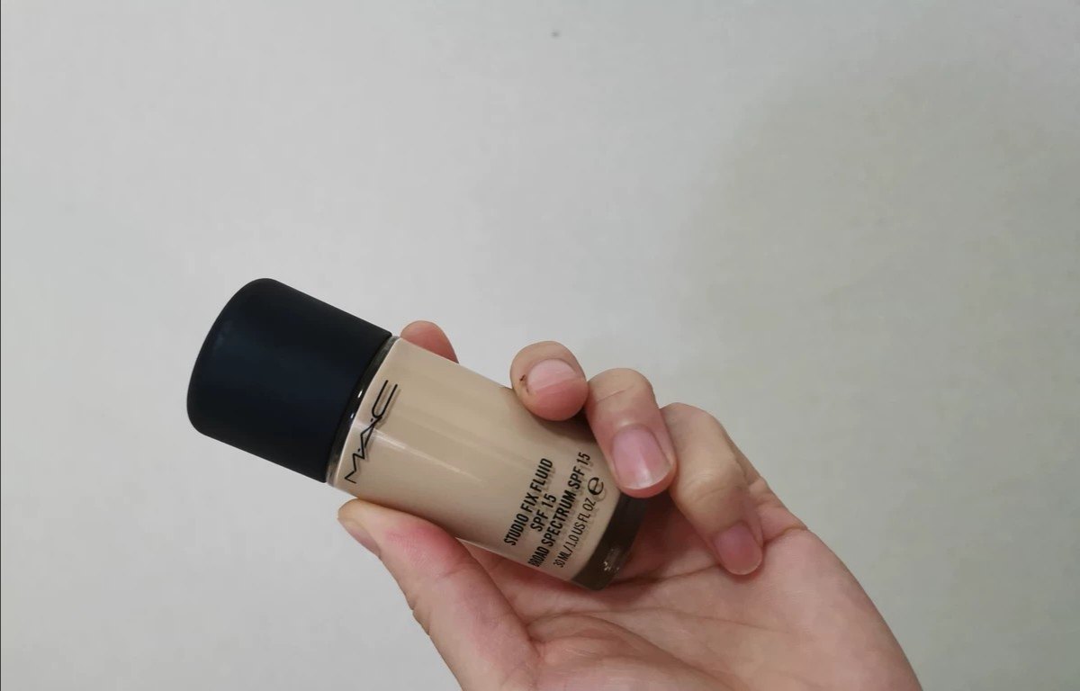 首次国外官网海淘来的mac nc15无瑕粉底液，买了俩，开了