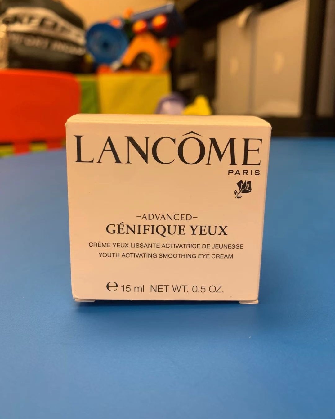 好物┆兰蔻发光眼霜15ml 这款眼霜凝胶质地，很快就能吸收�