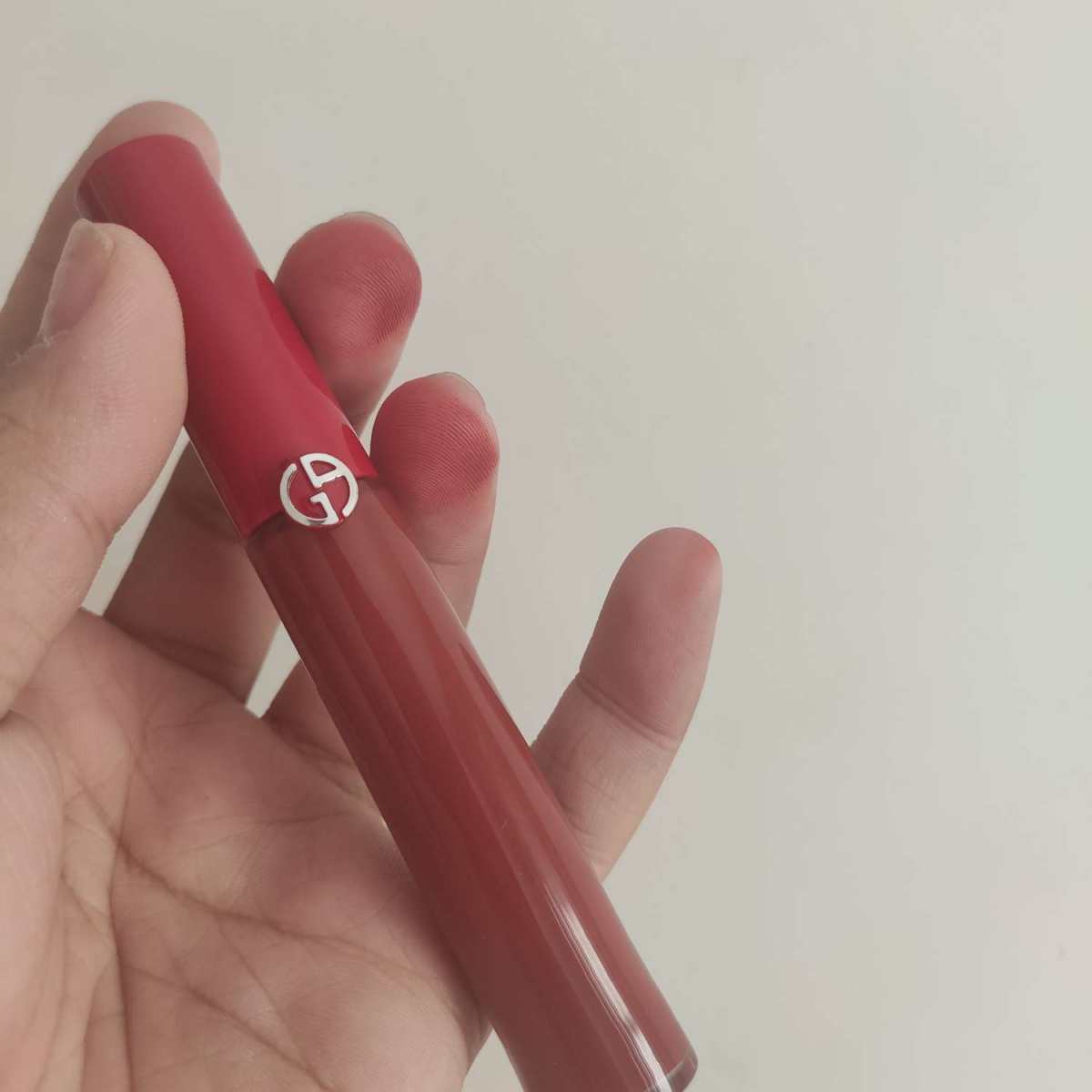 黑五剁手好物之阿玛尼206唇釉  206是一个颜色饱和度高 