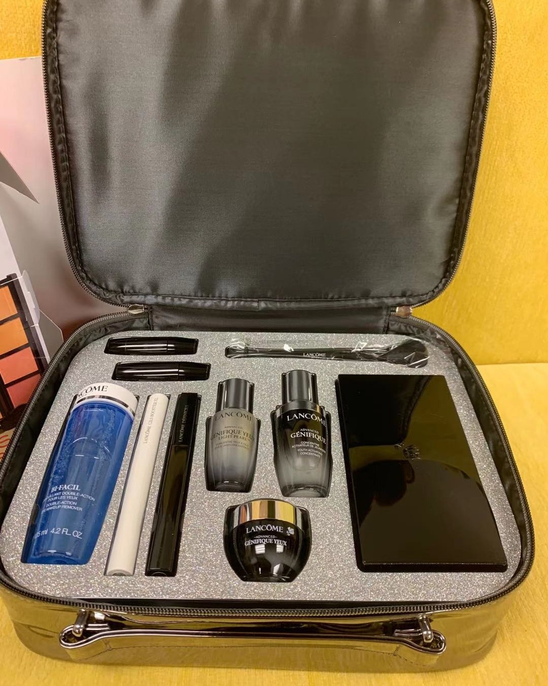 今年怎么能少了兰 蔻圣诞礼盒大礼包  每年的兰蔻Lancom