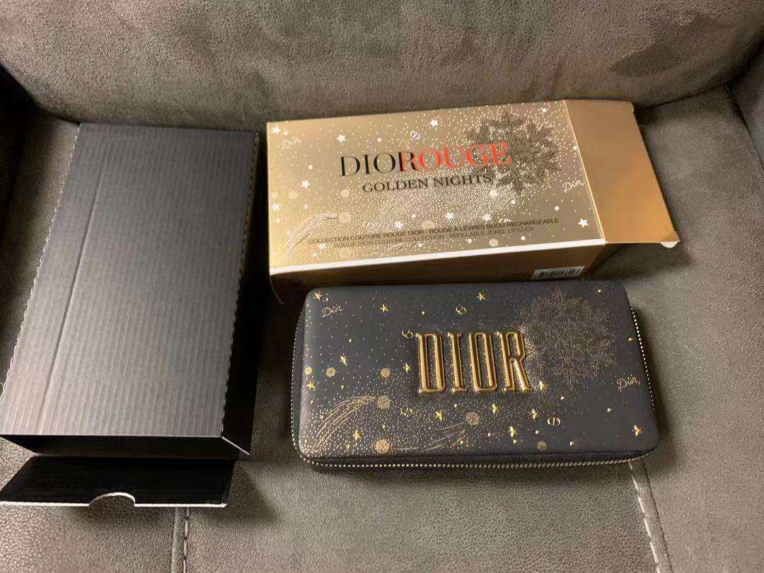 Dior 2020圣诞口红套盒  Dior今年的圣诞限量口红