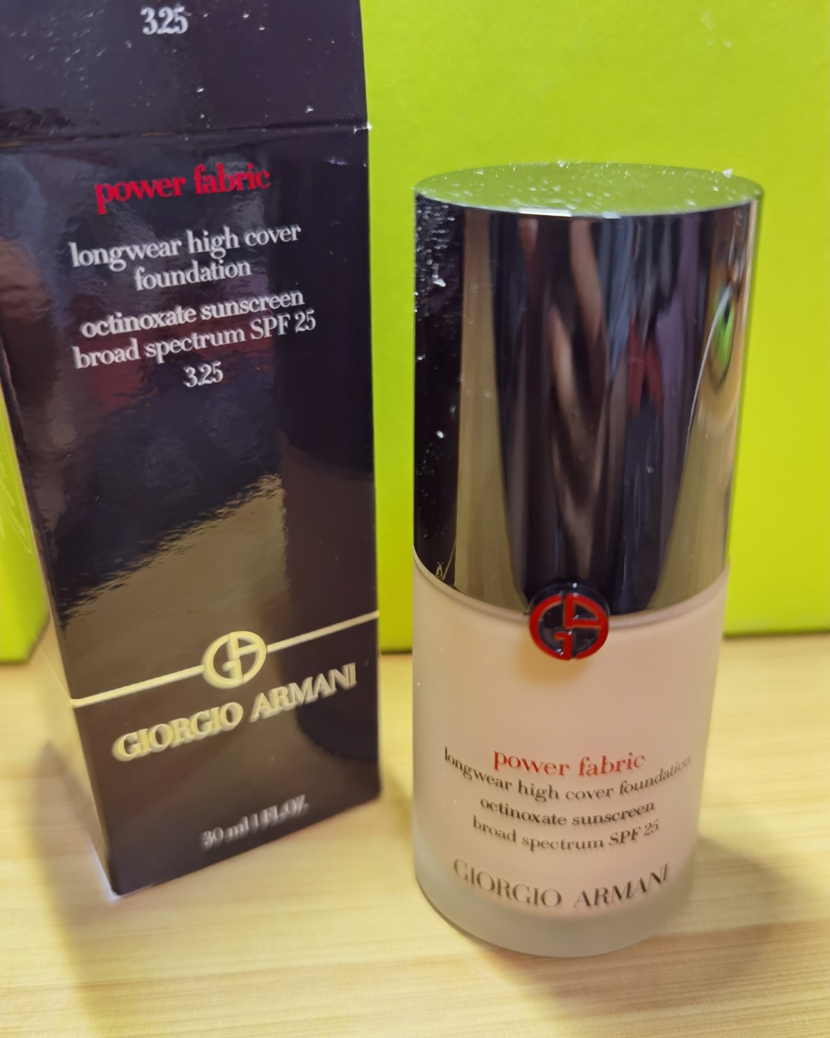 黑五剁手清单之阿玛尼权利粉底液  我是混油皮肤质，夏天T区很