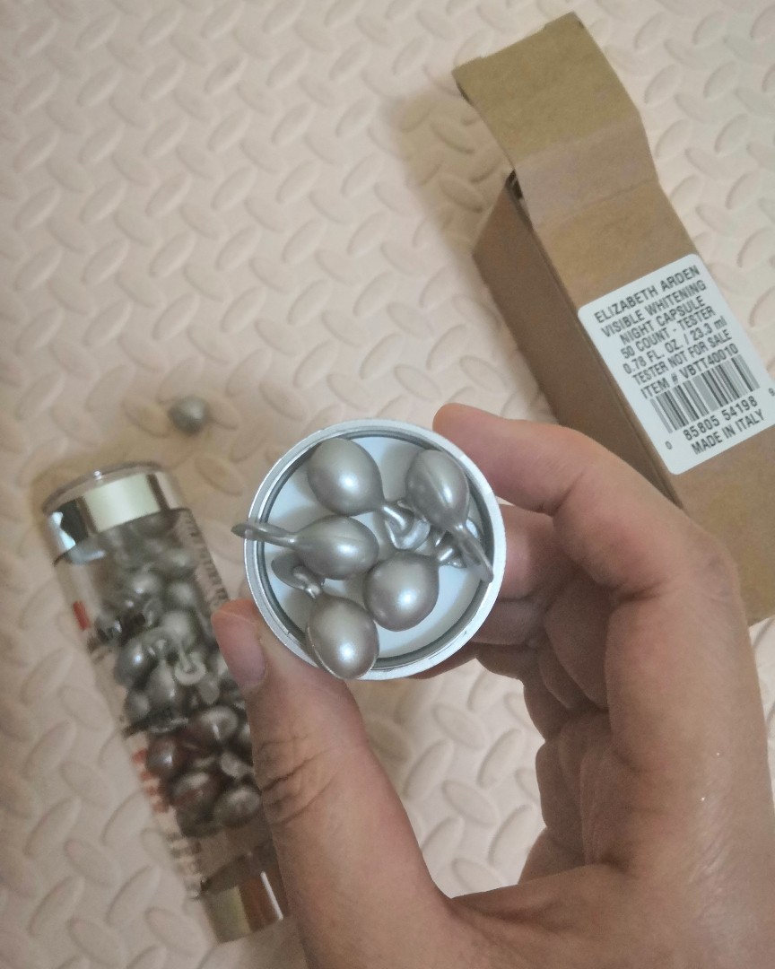 雅顿银胶怎么样？干皮使用感太可了！  一直心水雅顿的胶囊精华