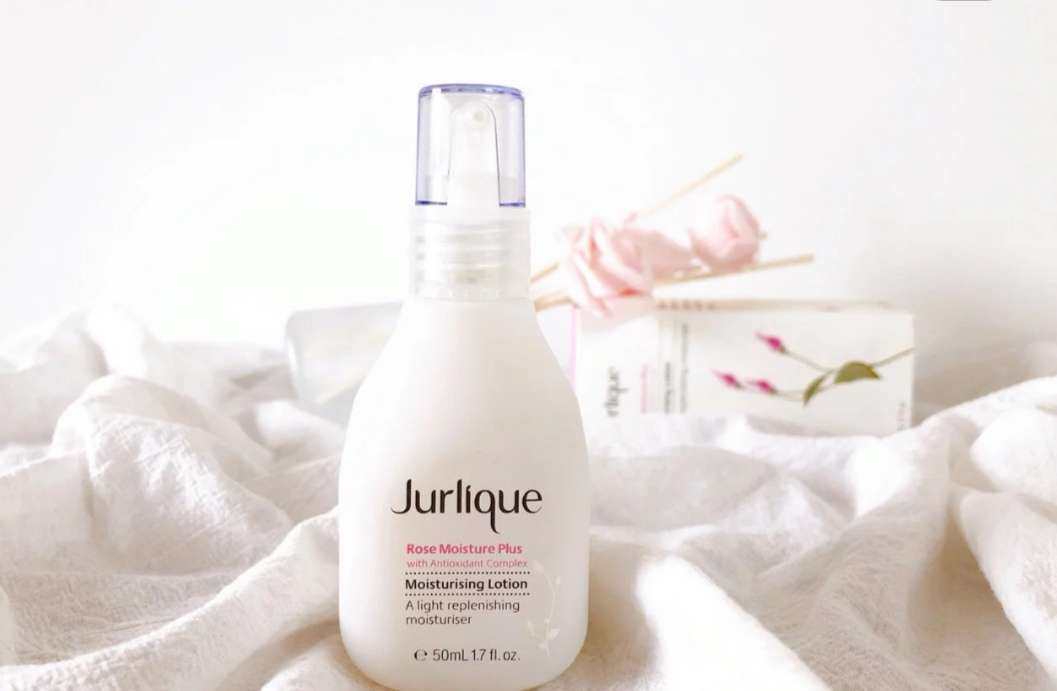 🌸Jurlique玫瑰衡肤乳液🌸  这款乳液中添加了玫瑰