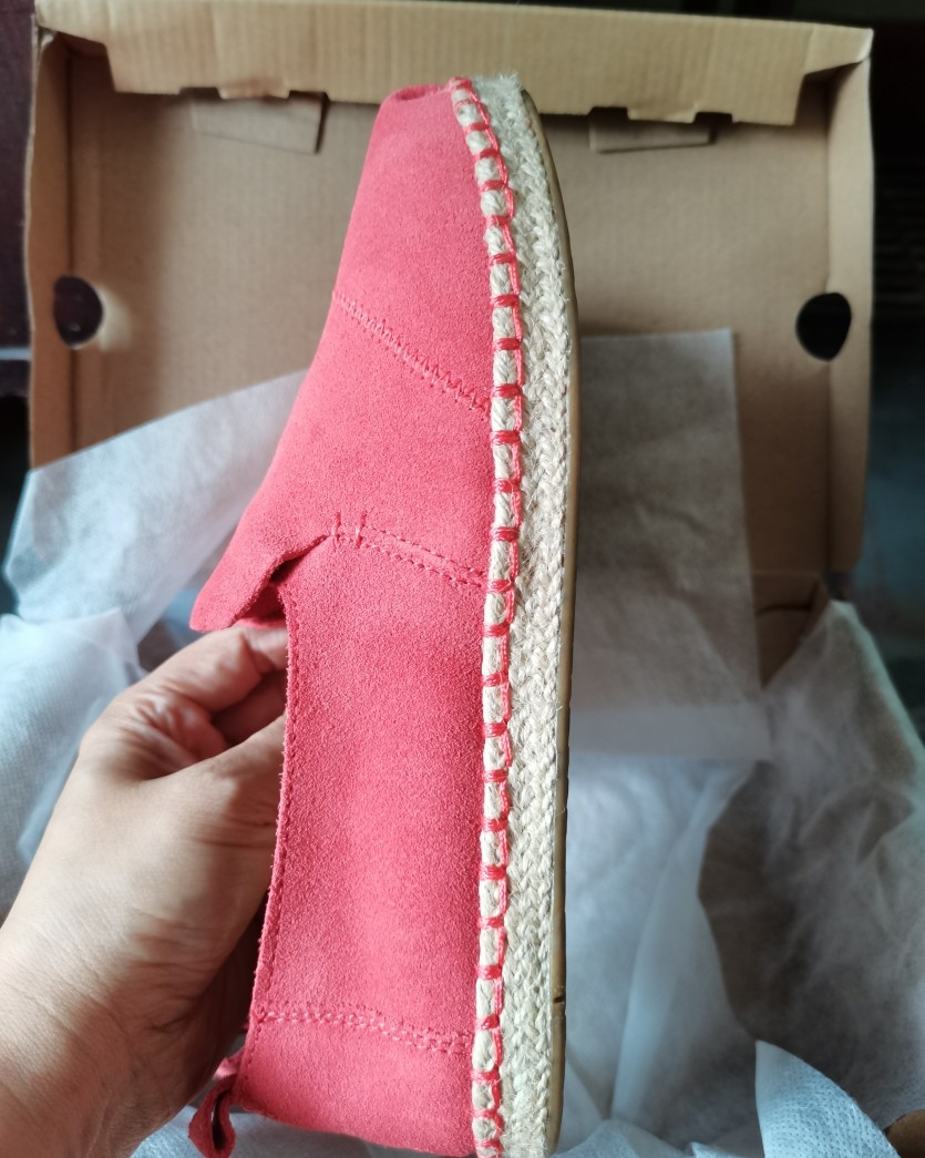 运通卡黑五剁手清单之TOMS女式平底鞋 TOMS：是美国著名