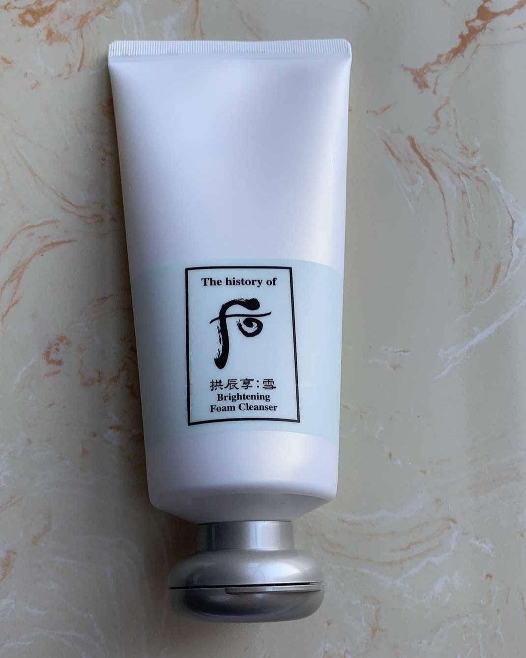 后whoo雪洗面奶 非常好用的一款洗面奶，性价比极高，强烈的