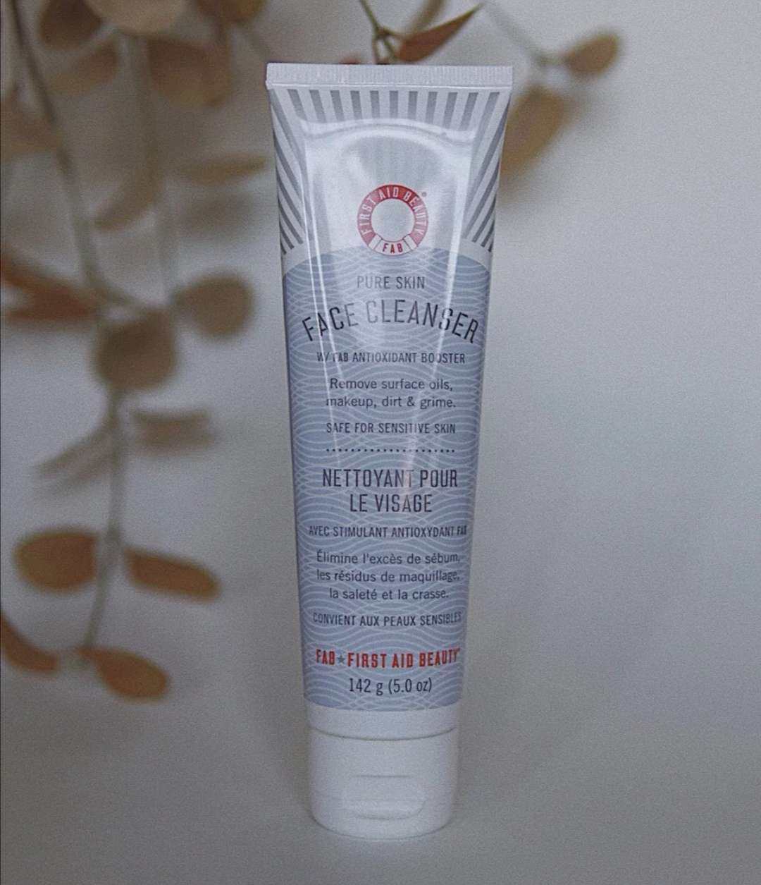 💙First Aid Beautyi洗面奶💙 我带着我用