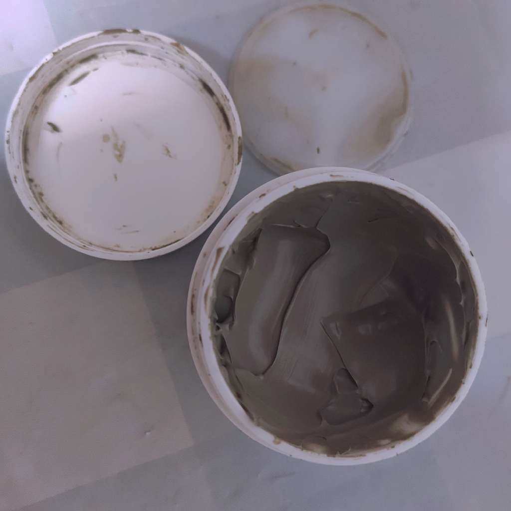 七天打卡面膜-DAY1🥳  面膜是纽西之谜的泥膜。  🍓