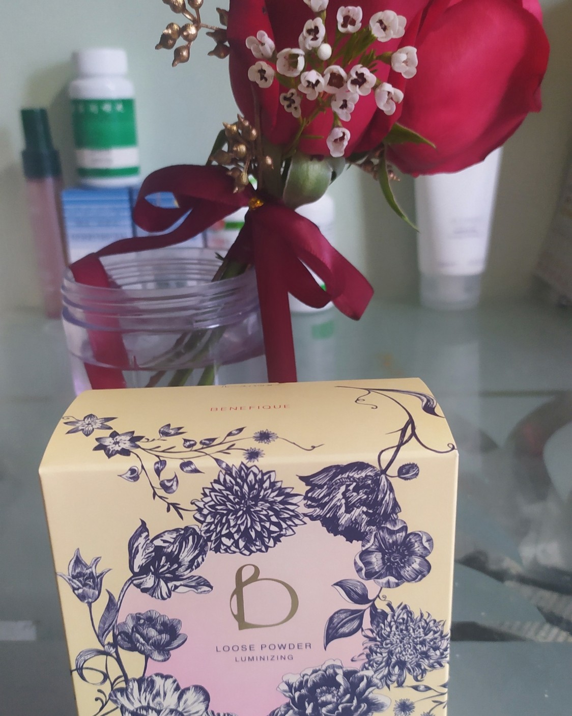 ✨benefique碧丽妃散粉剁手  我认识的一个大博主要做