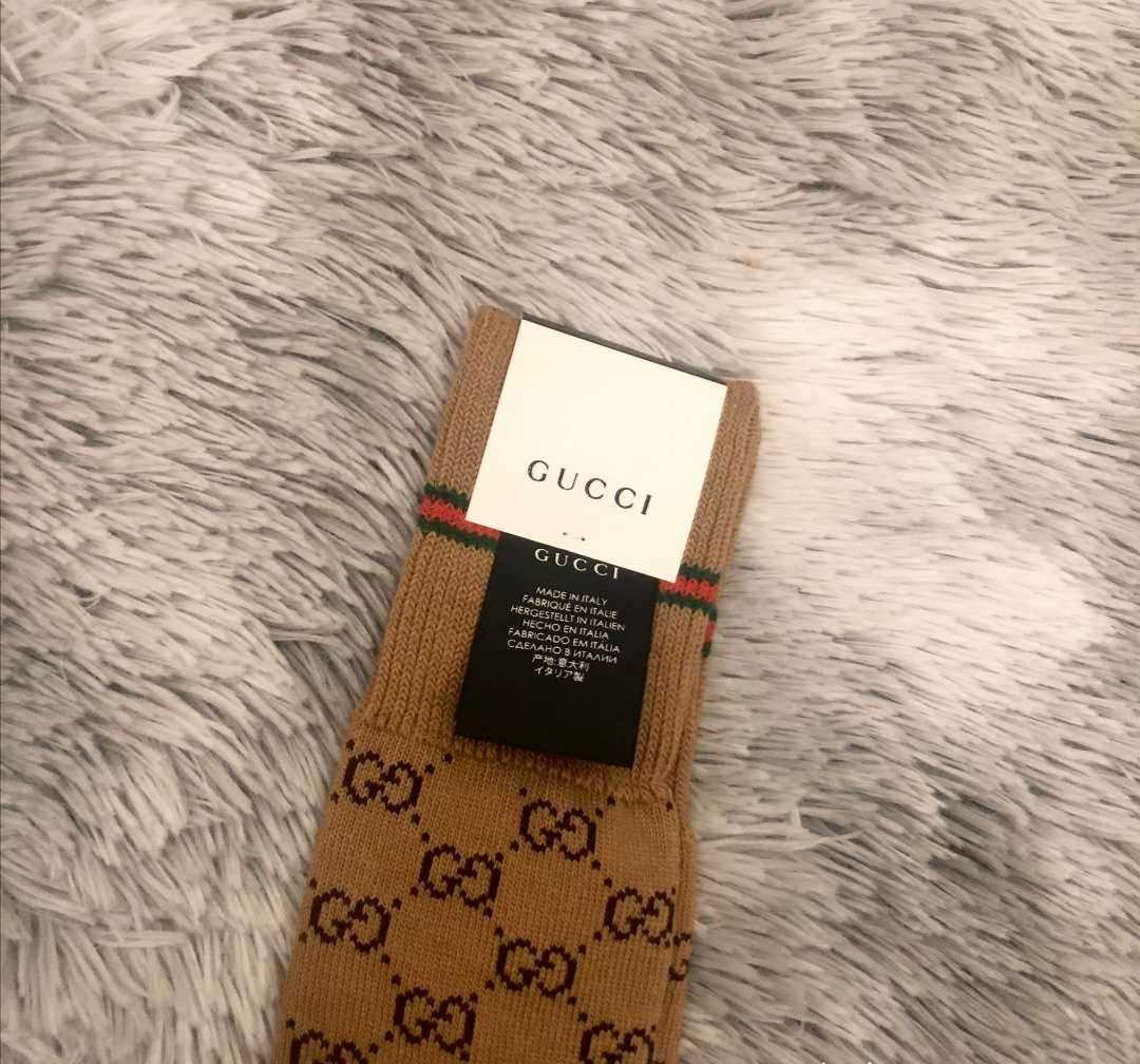 Gucci袜子  这几年大火的Gucci不知道怎么滴就火了 