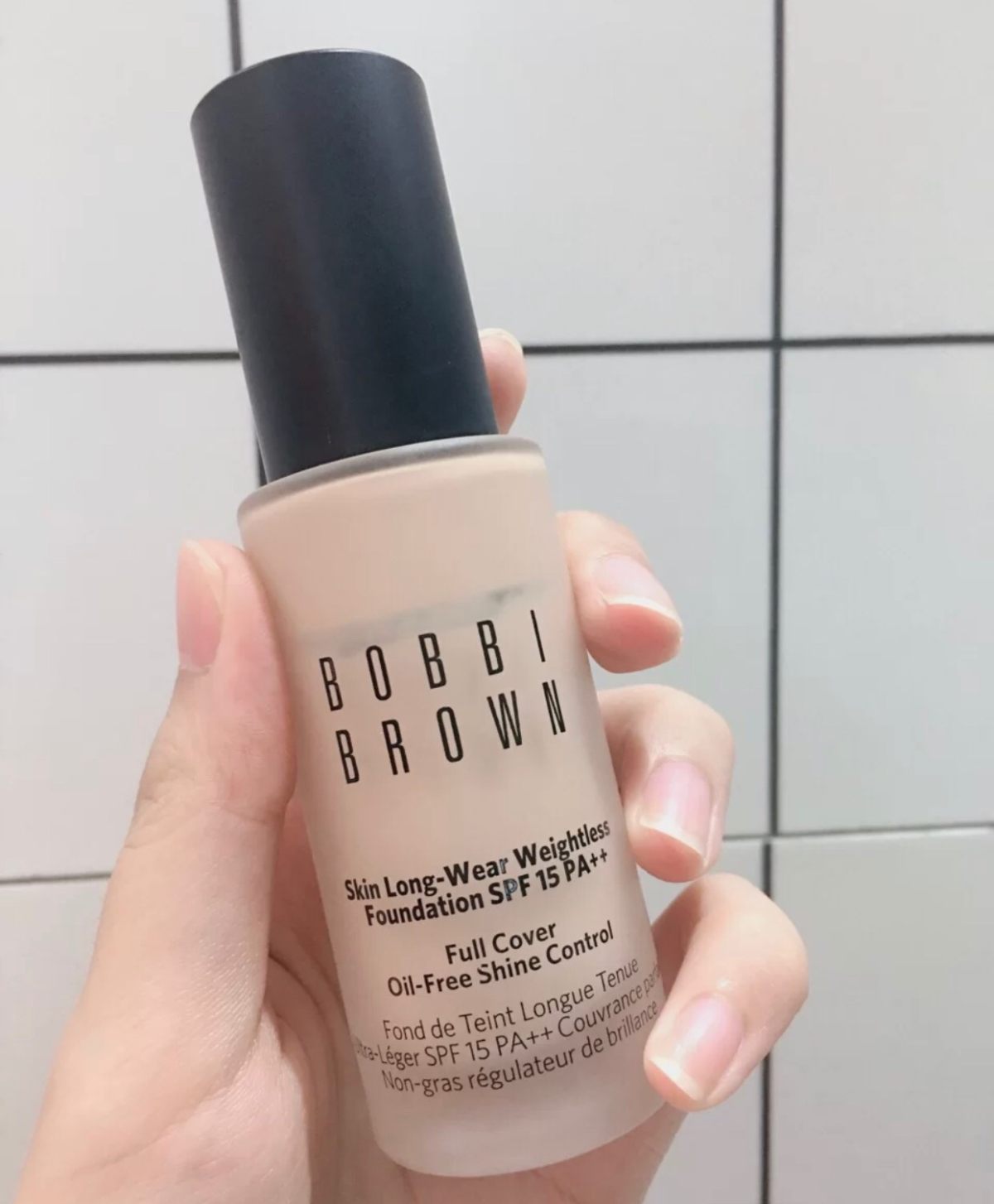 🇭🇰中国香港Bobbi bronw专柜骨折啦 口红居然半