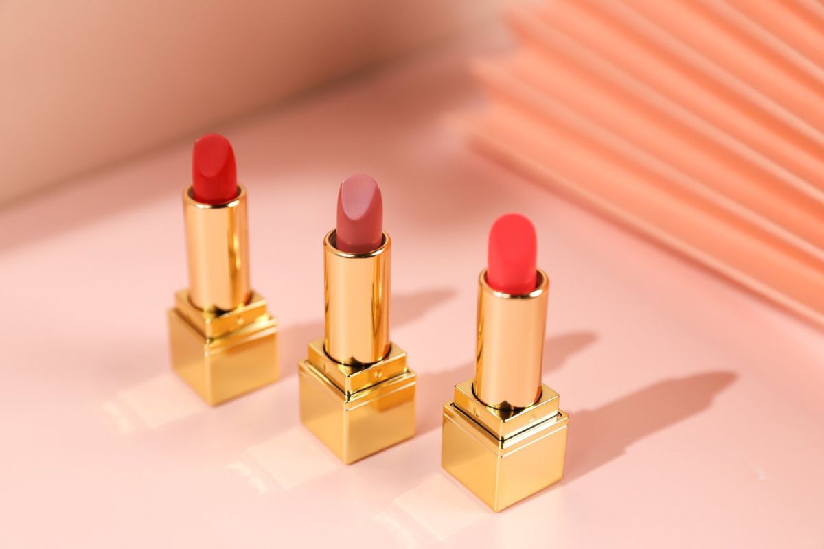 梅西YSL口红套装相当于不要钱，还送个包？没看错吧  💄女