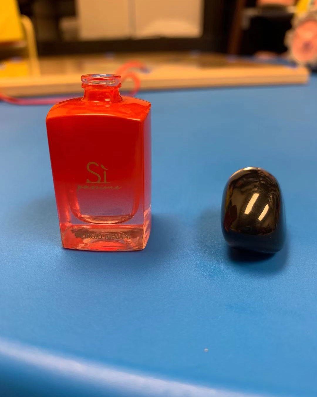 年终必入！阿玛尼超甜美的冬季暖调浆果香           