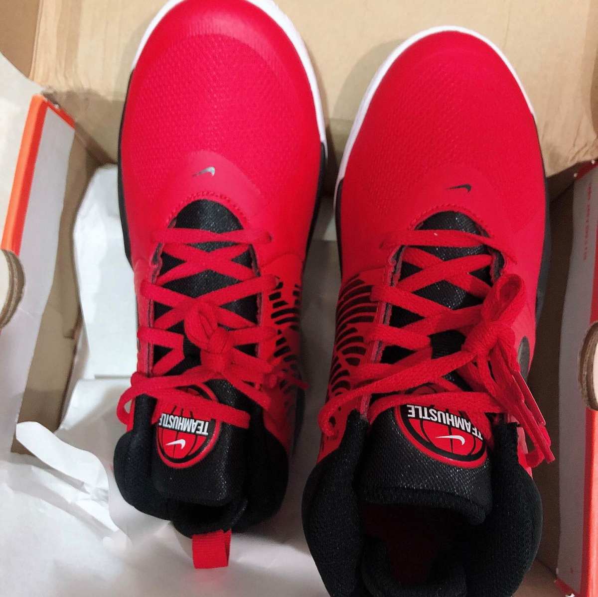 梅西nike鞋子开箱 🌟🌟🌟 Nike官网太难下了，只