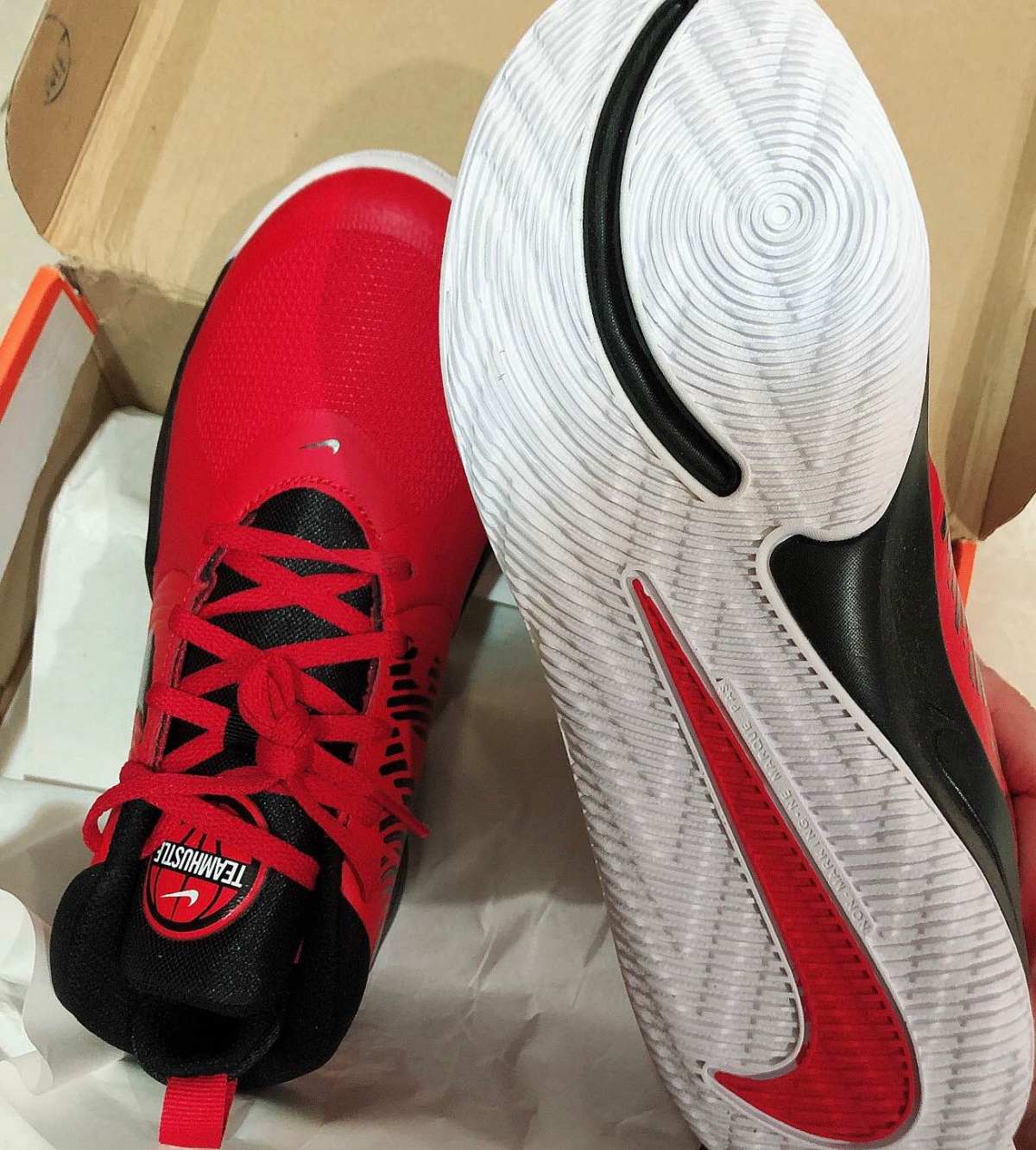 梅西nike鞋子开箱 🌟🌟🌟 Nike官网太难下了，只
