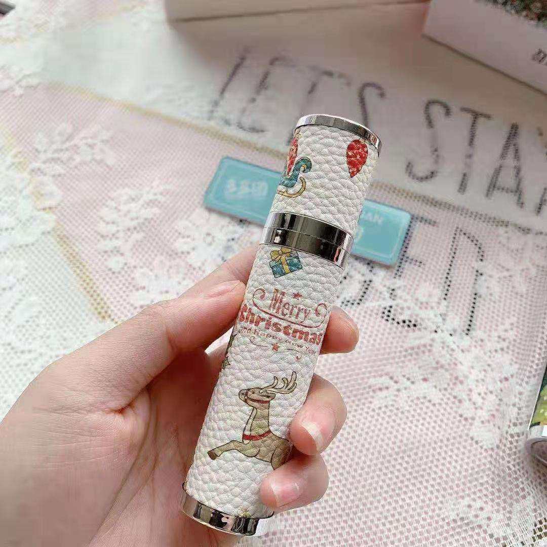 conatus小羊皮圣诞礼盒🎄这也太美了吧～  两支不同香