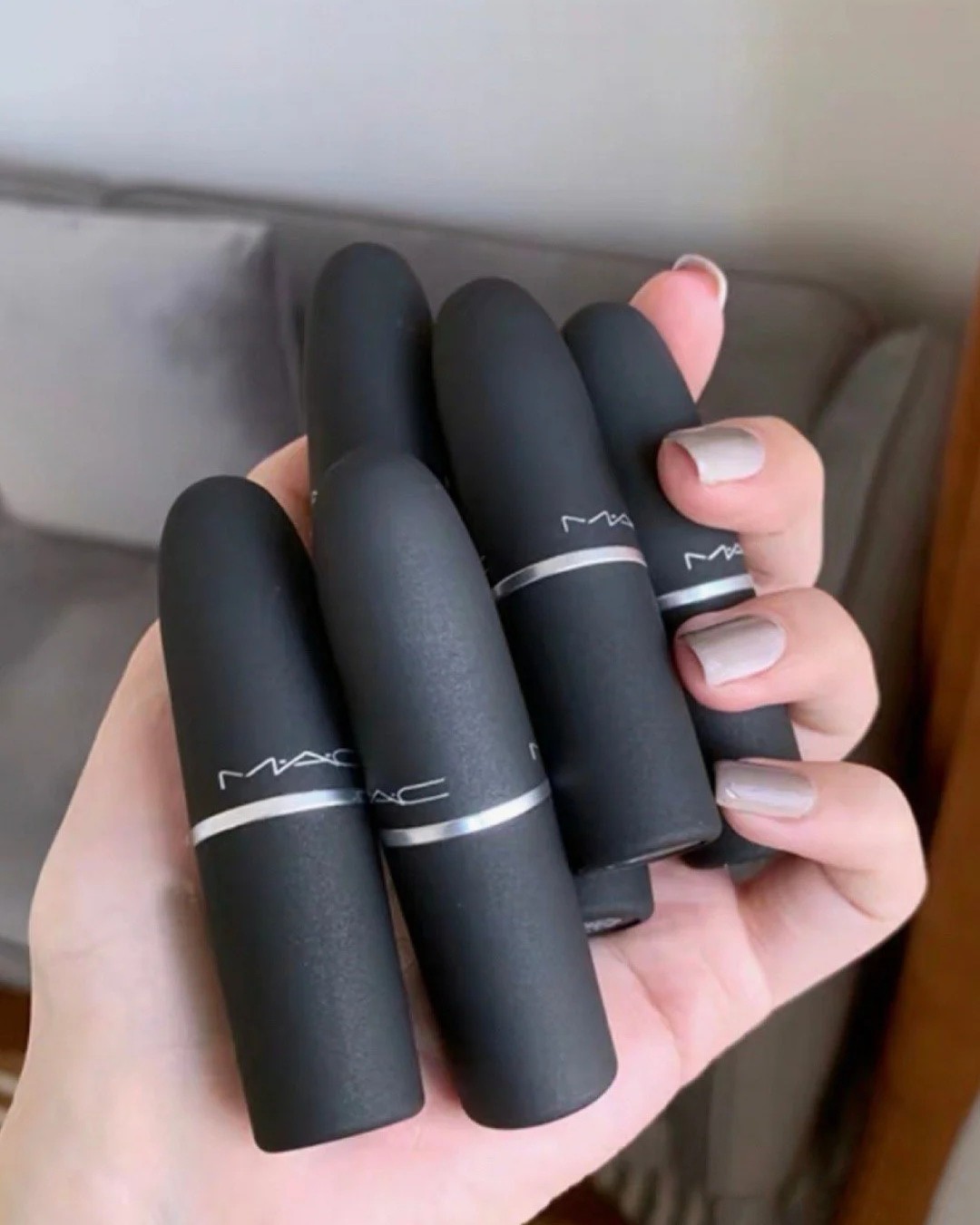 🌟MAC 魅可七折送3个💄口红？ MAC打七折80刀还送