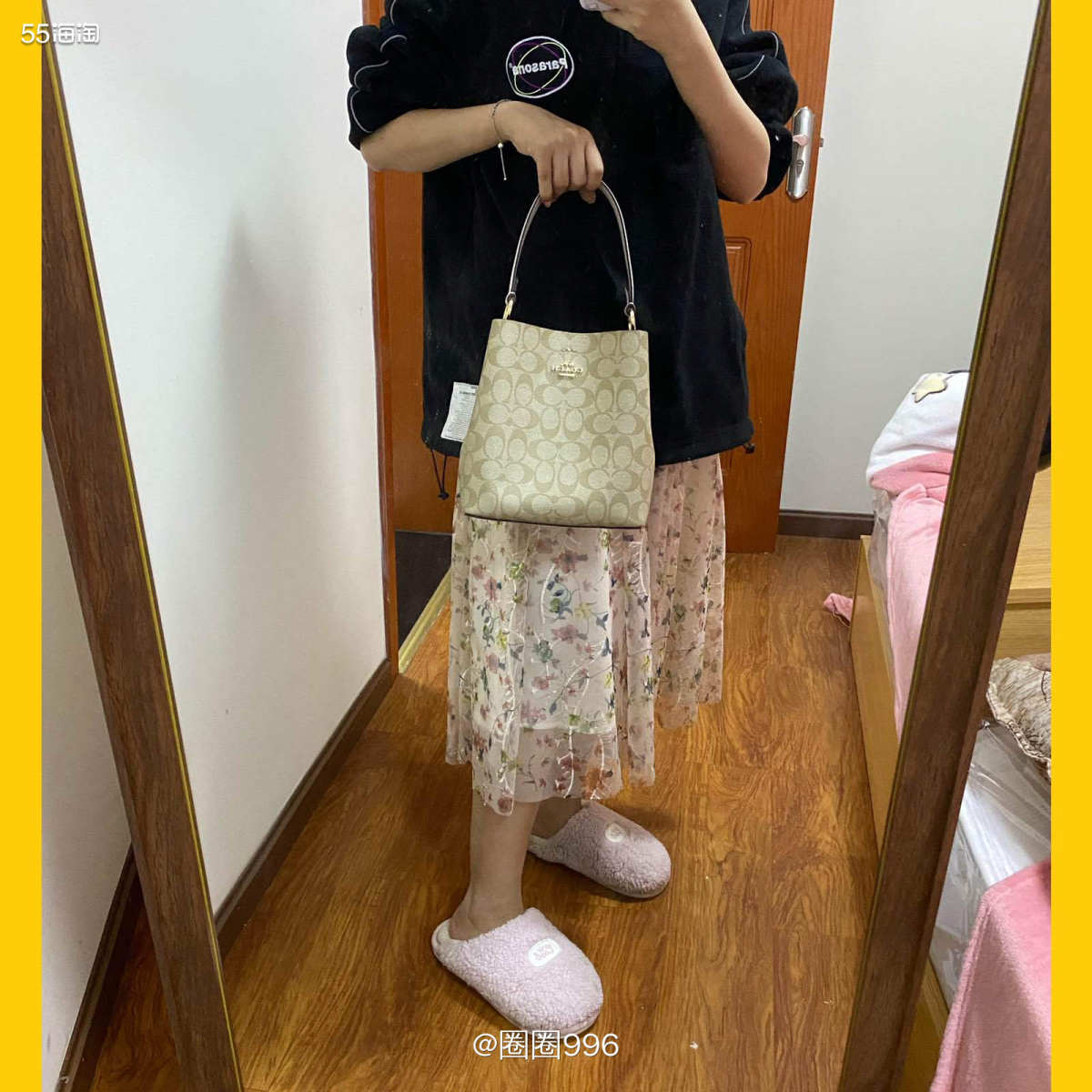 Coach奥莱老花小水桶包晒单 🌸这个配色很清新，更适合夏
