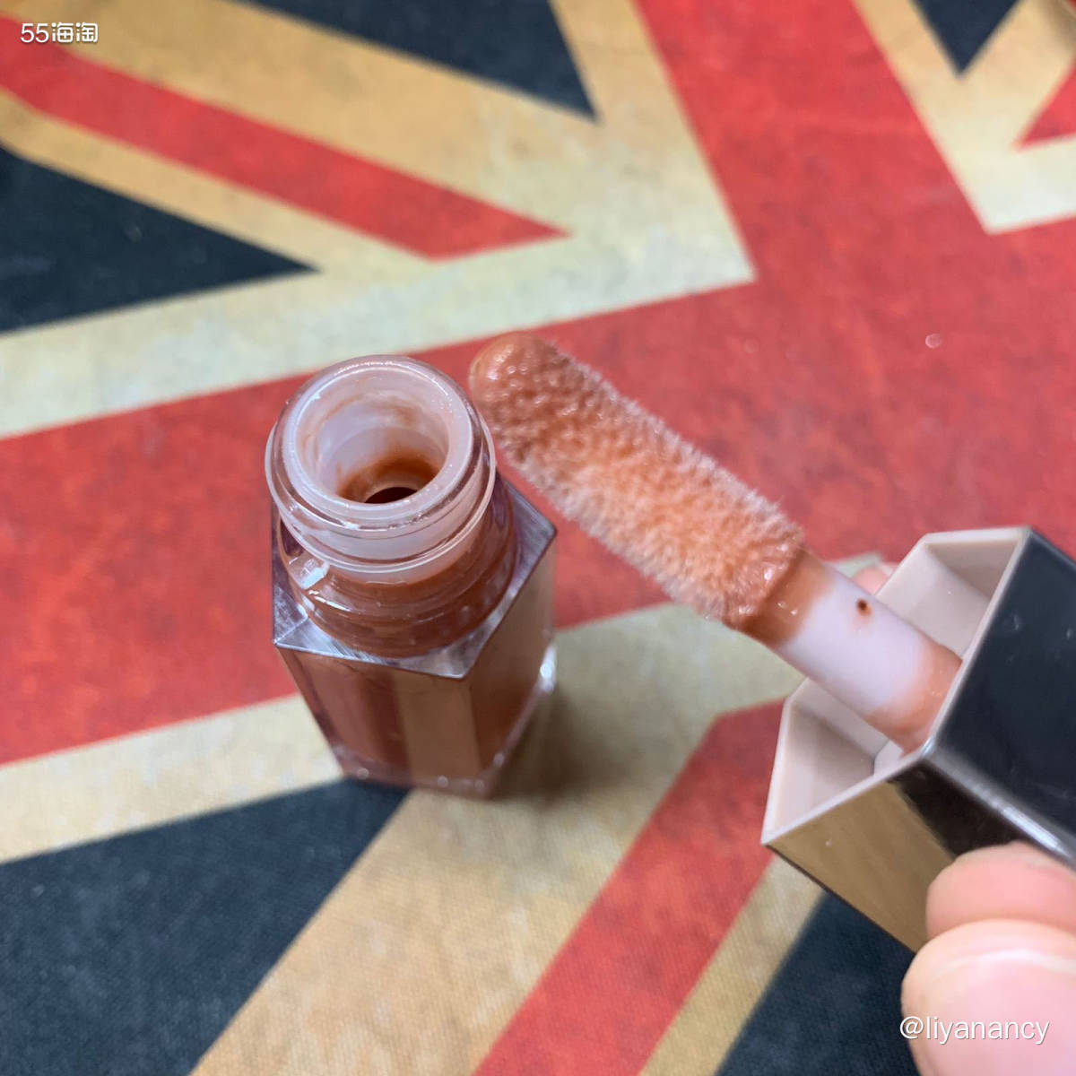 fenty beauty唇釉  ✨如果是我自己买口红，我更喜