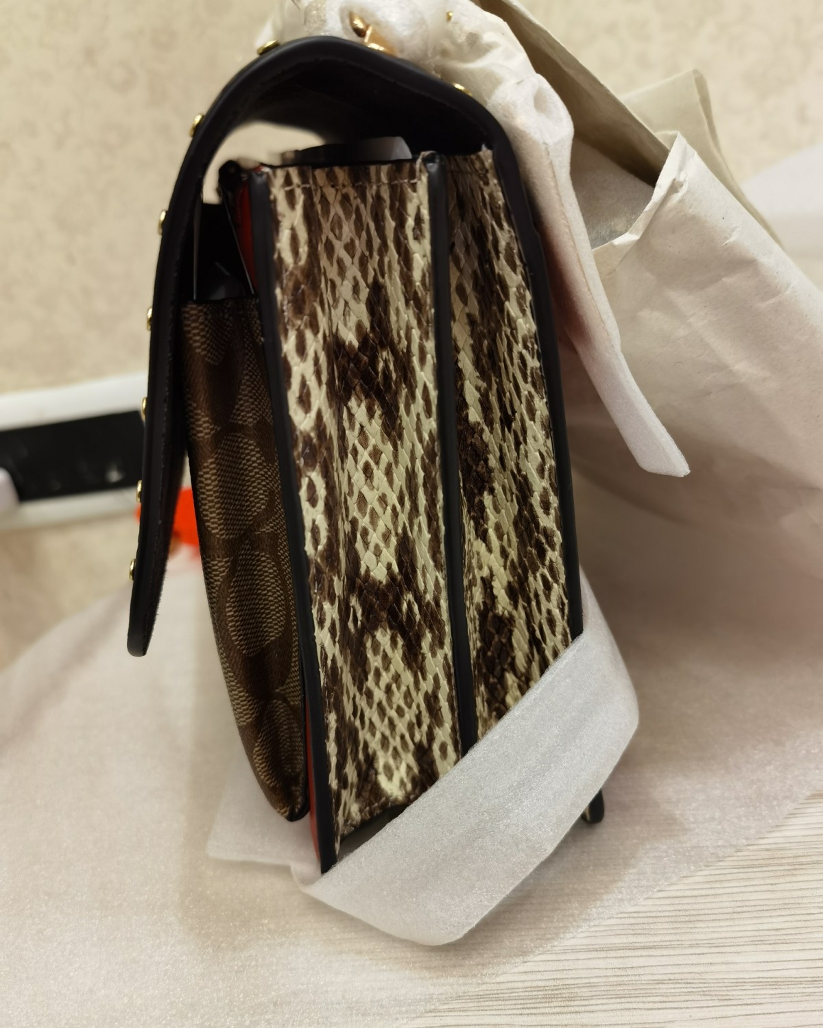 coachoutlet海淘klare遭遇瑕疵包  提醒大家：