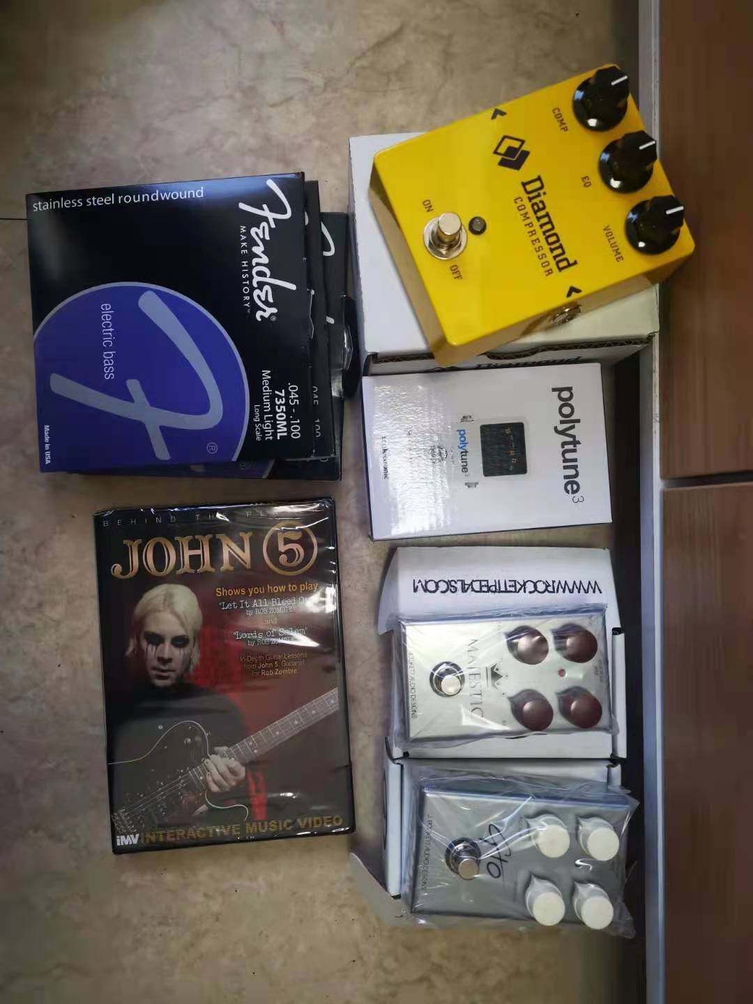 59转运+ebay+各种效果器+包*  运单号：WJ0062
