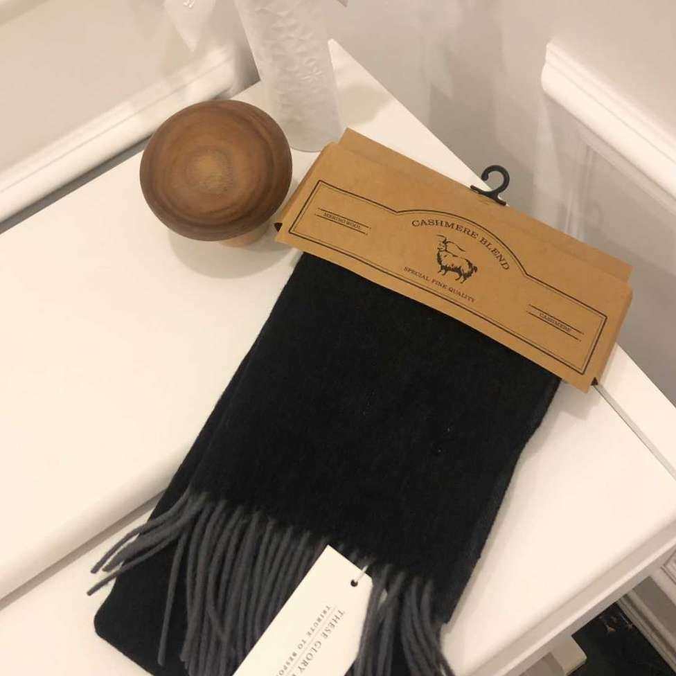 glory days羊毛围巾 100%苏格兰羊毛围巾 黑色和