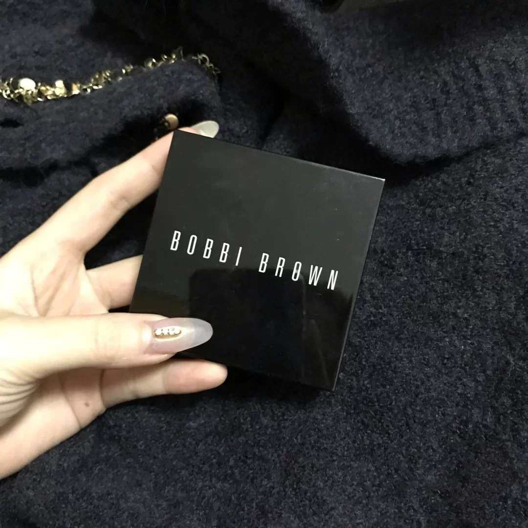 🌟Bobbi Brown 芭比布朗羽柔蜜粉饼 油皮来盘！ 