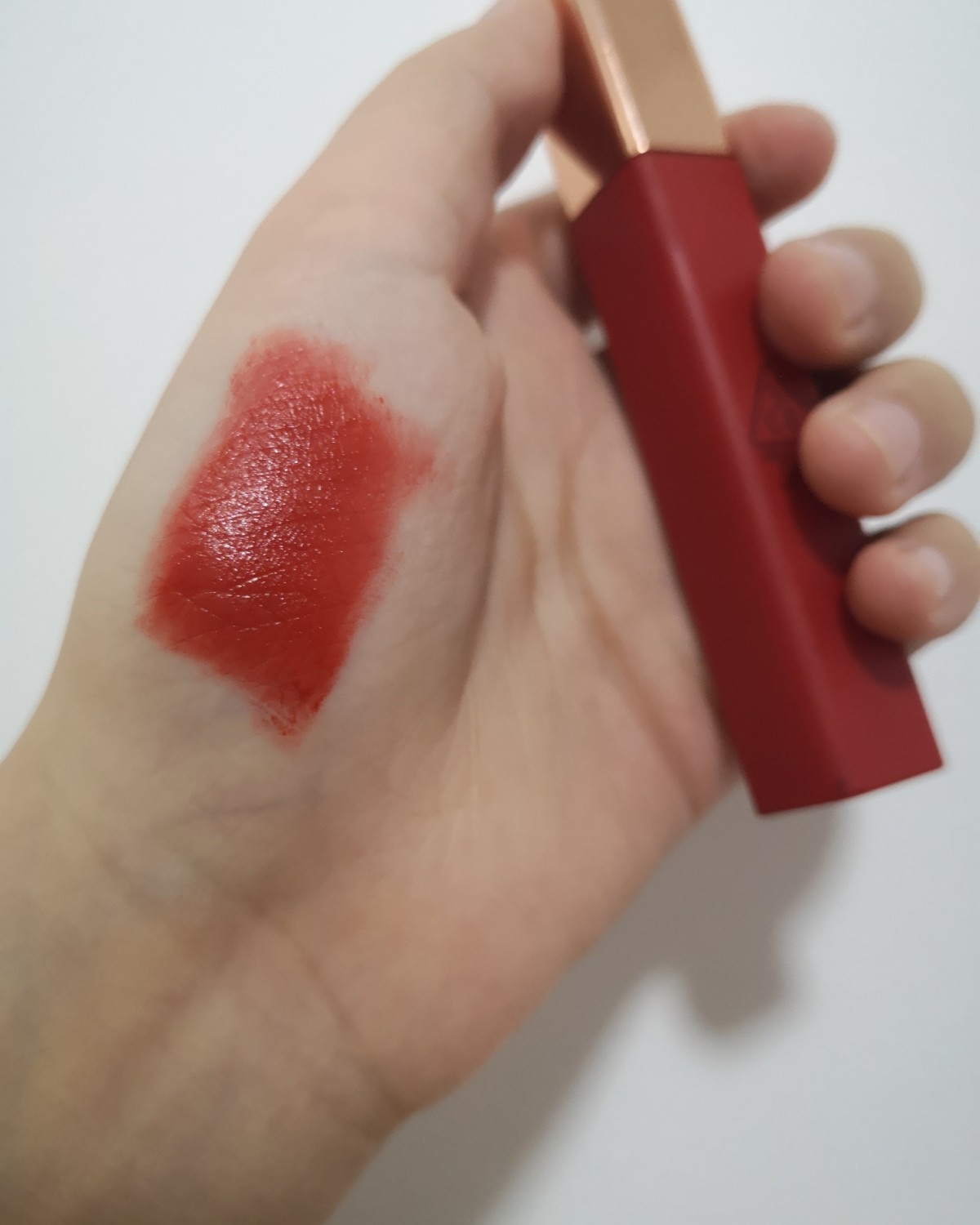 七天口红挑战#3CE云朵☁️唇釉#MACARON RED# 