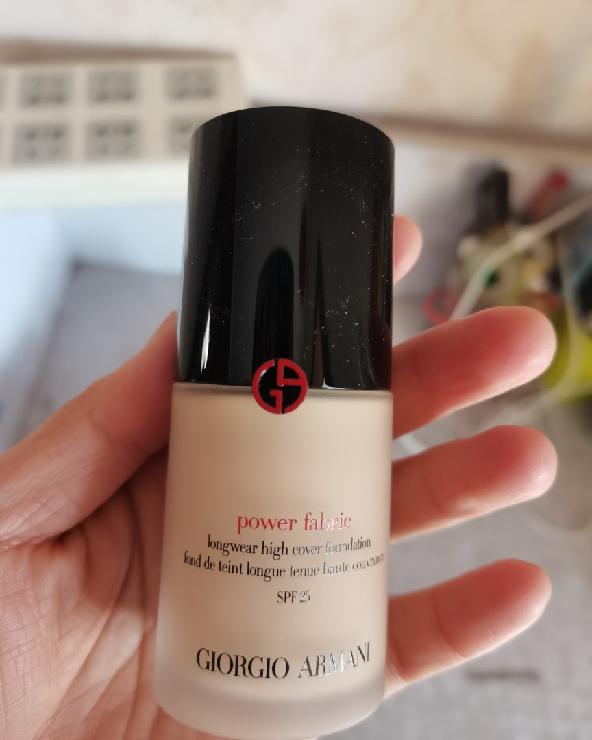 双十一LF英国站入的阿玛尼权利粉底液3号色，新手小白的第一单