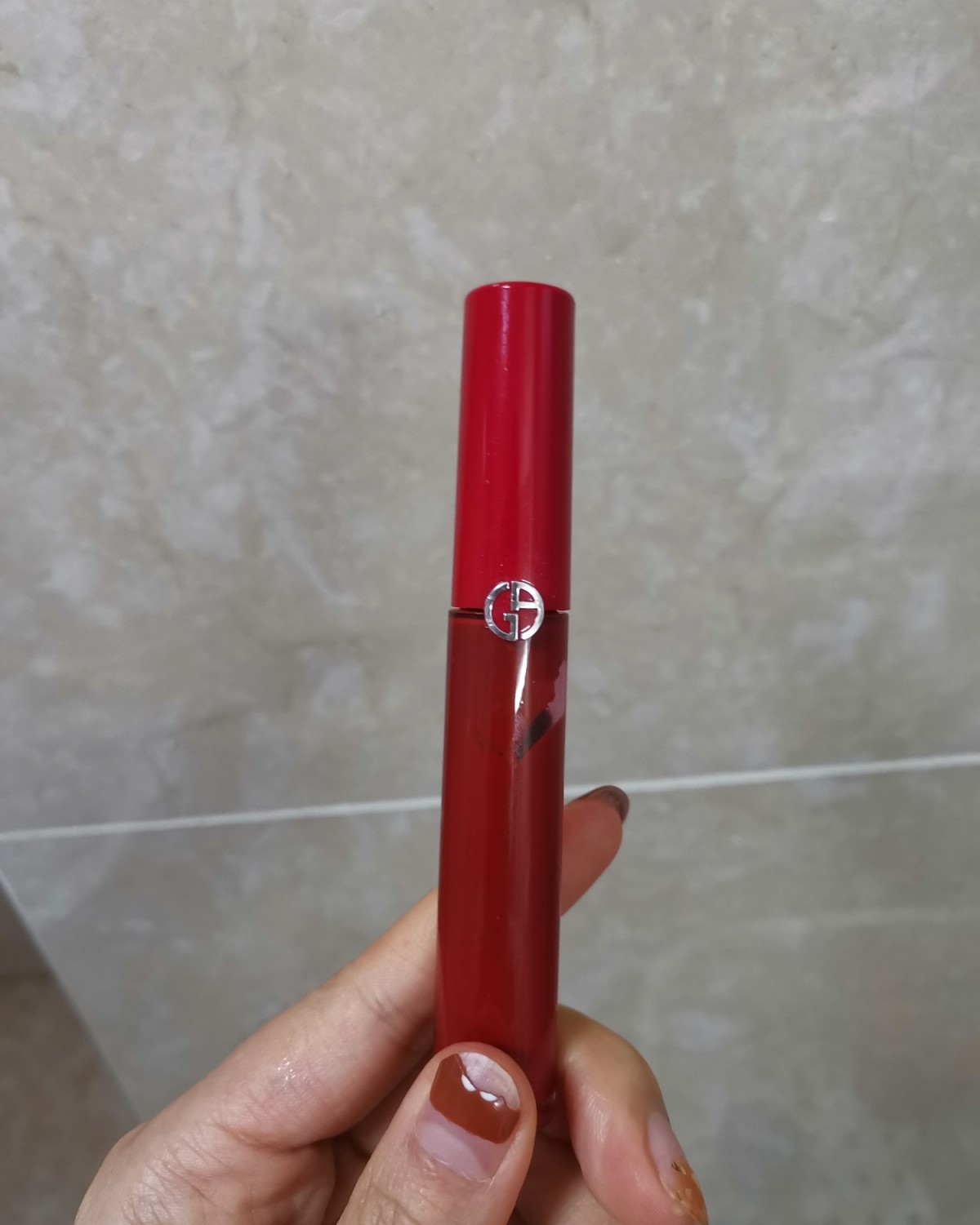 口红打卡day5 今天用的是老网红，人手必入，阿玛尼405，