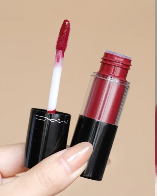 🌟MAC 106棒棒糖唇釉+Omega 60g？漏发吗？ 