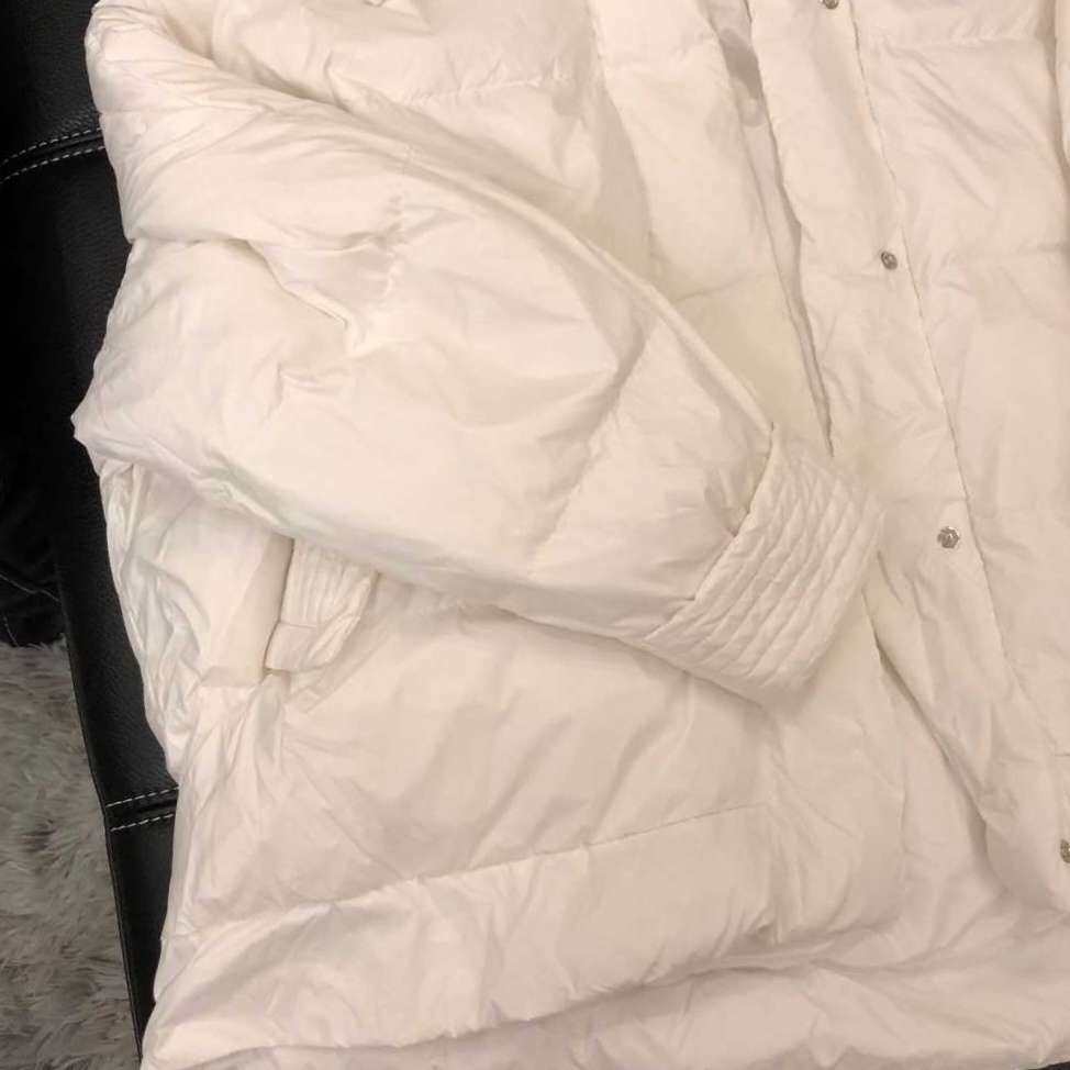 作为暖暖冬天神器，怎么少的了羽绒服 韩国设计师品牌，填充28