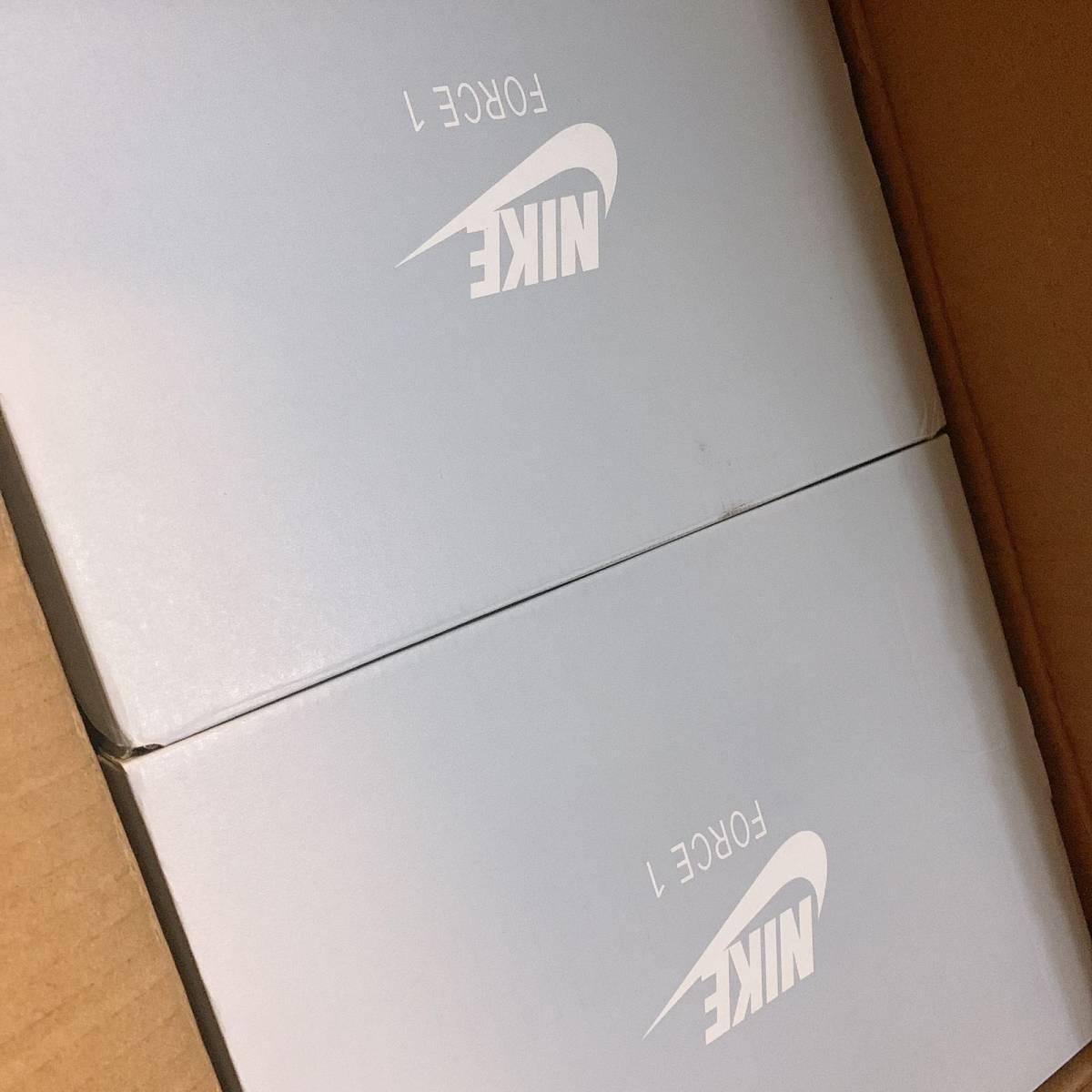 AF1白黑开箱！ 在flx买了两双af1白黑，听说这双白黑可