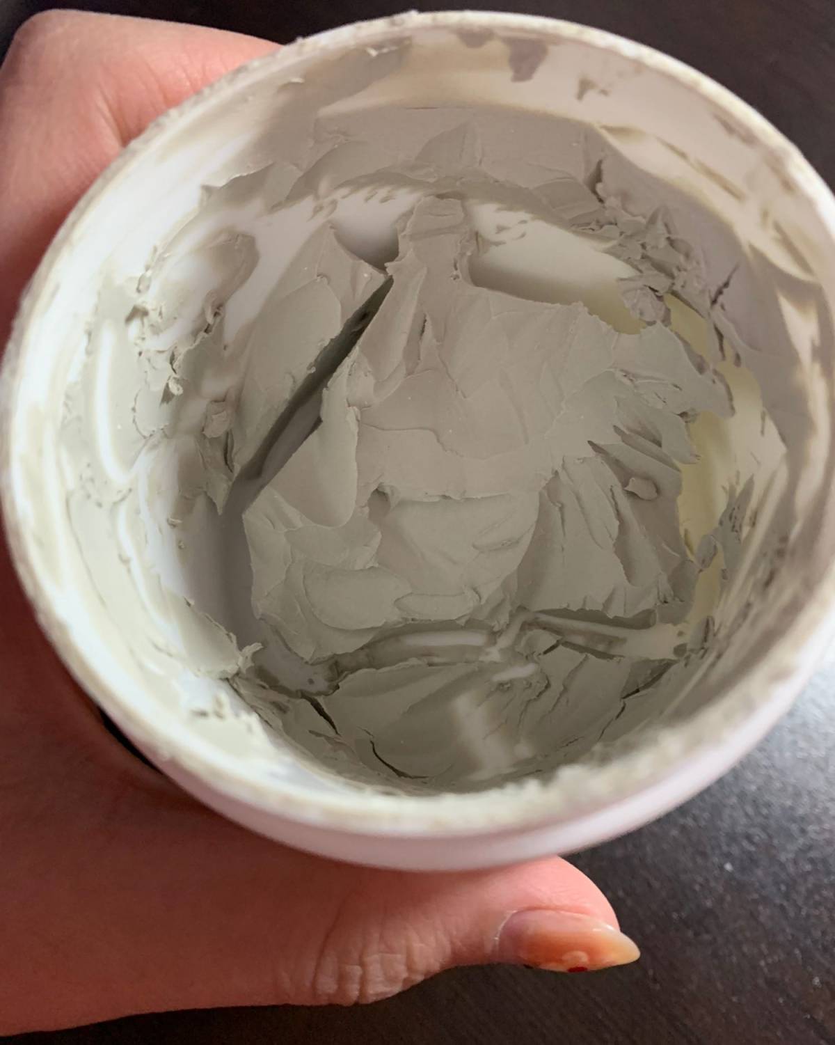 🤭🤭一起敷面膜吧～Day7  今天敷科颜氏亚马逊白泥面膜