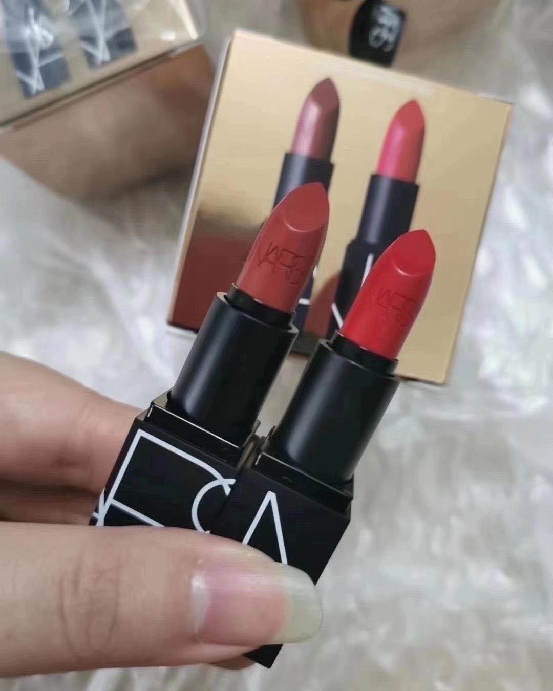 🎄新鲜到货，太划算的价格 Nars圣诞口红限量套装 💰1