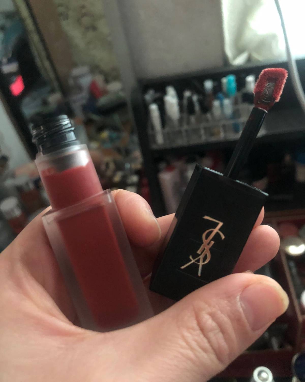 Day5 今日的口红ysl212，这只刚出的时候就很火，然后