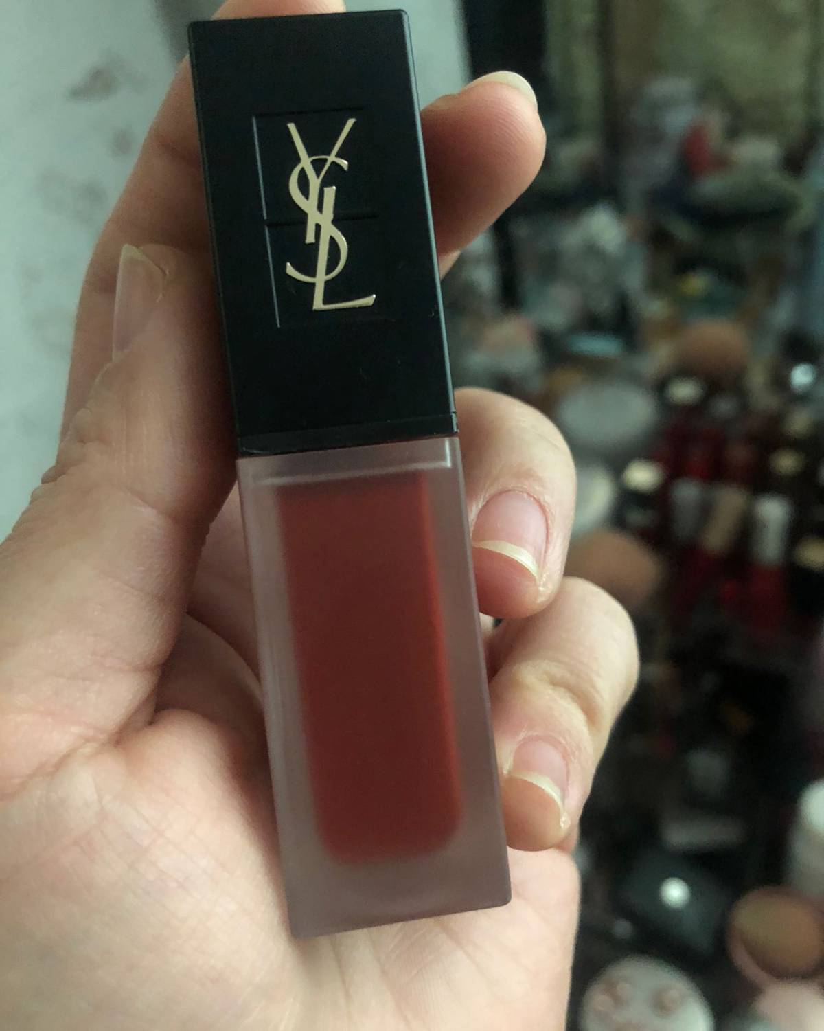 Day5 今日的口红ysl212，这只刚出的时候就很火，然后