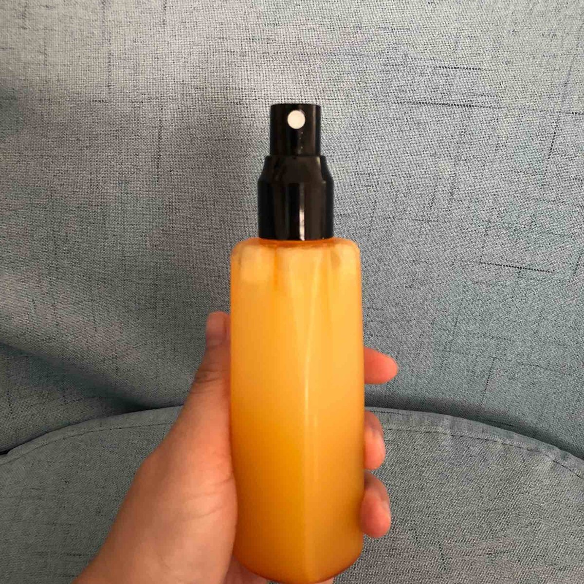 Areti护发喷雾 🍇女生除了喜欢折腾脸，就是倒腾头发了，