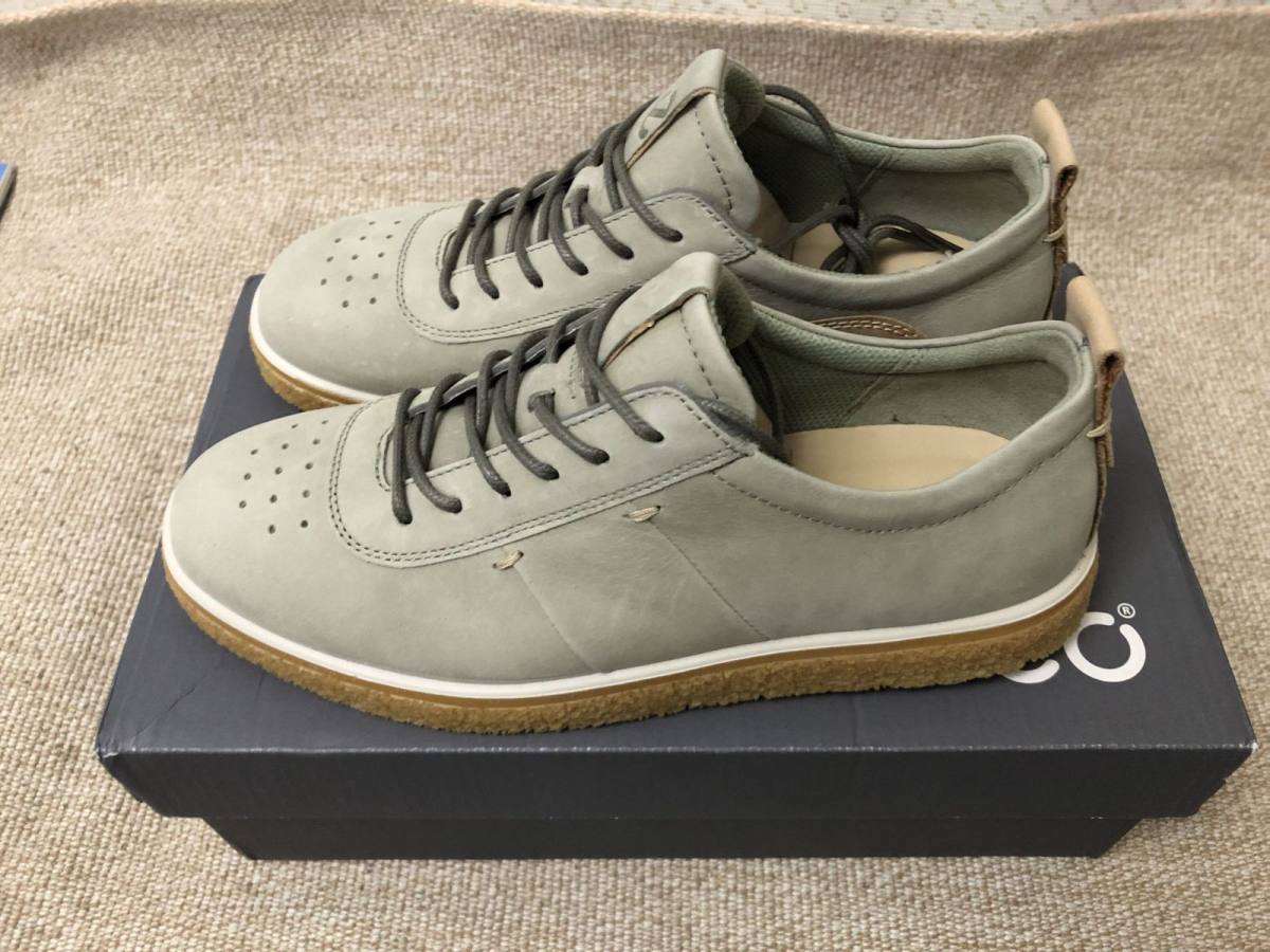 中邮海外购+美亚+ECCO女鞋+20天 EMS跟踪号：BZ0