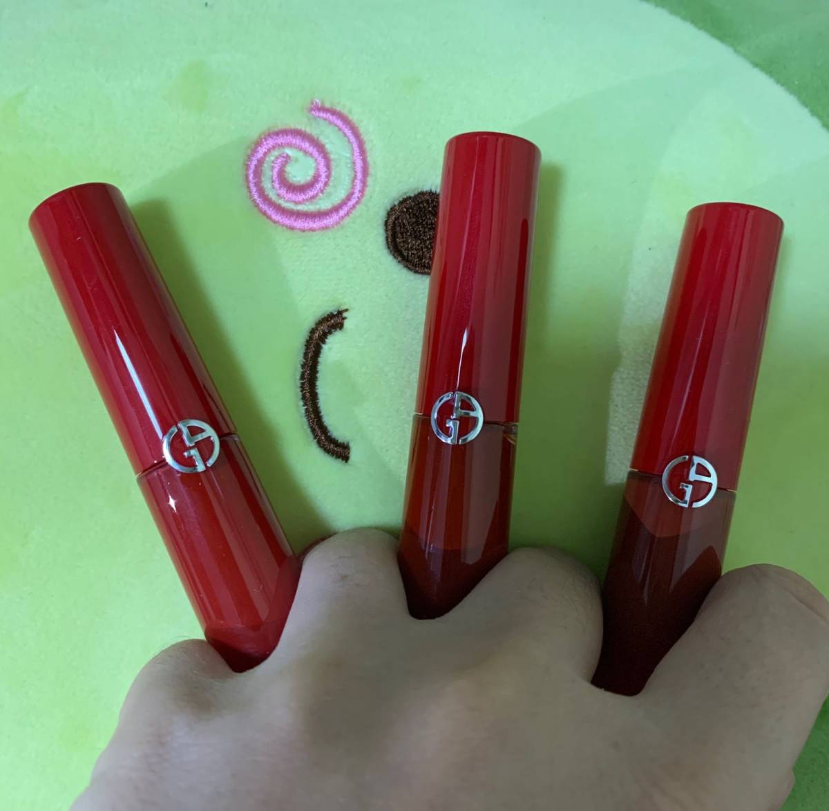 今天打卡阿玛尼405 烂番茄🍅色的鼻祖405，颜色没的说，