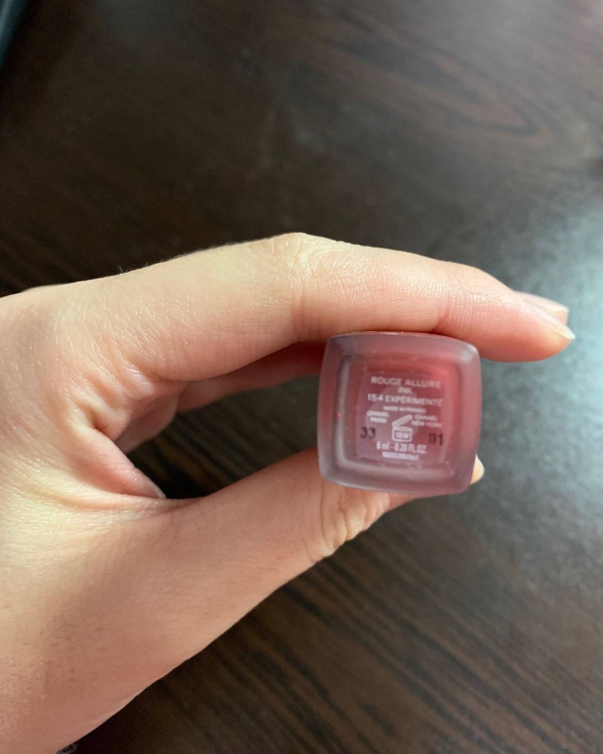 7天口红💄挑战-Day6—香奈儿154号唇釉  👉外观：