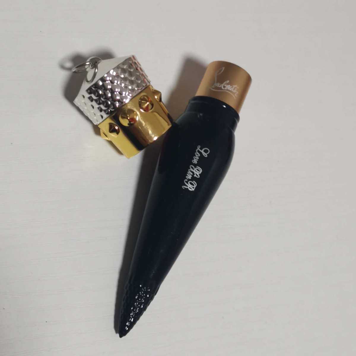 口红打卡Day 7✔--萝卜丁 💄这是我今年的第三支正红了