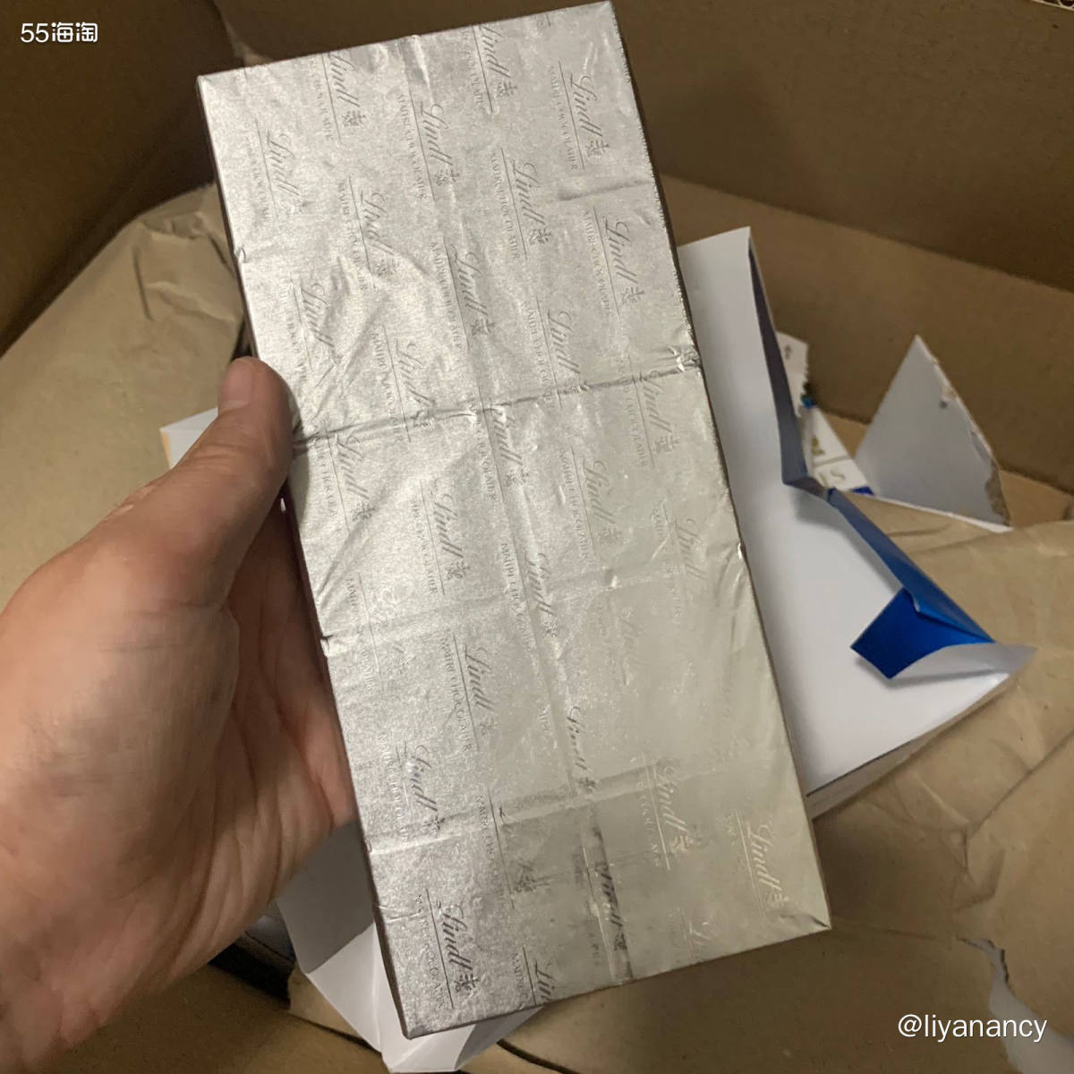 瑞士莲榛子巧克力  ✨我爱吃巧克力，也爱吃榛子，在瑞士莲的榛