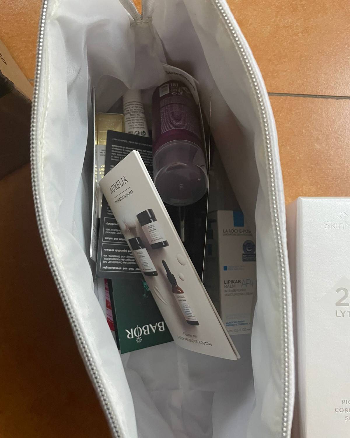 斯凯美skinmedica中环无忧线顺利到达 相信现在大家对