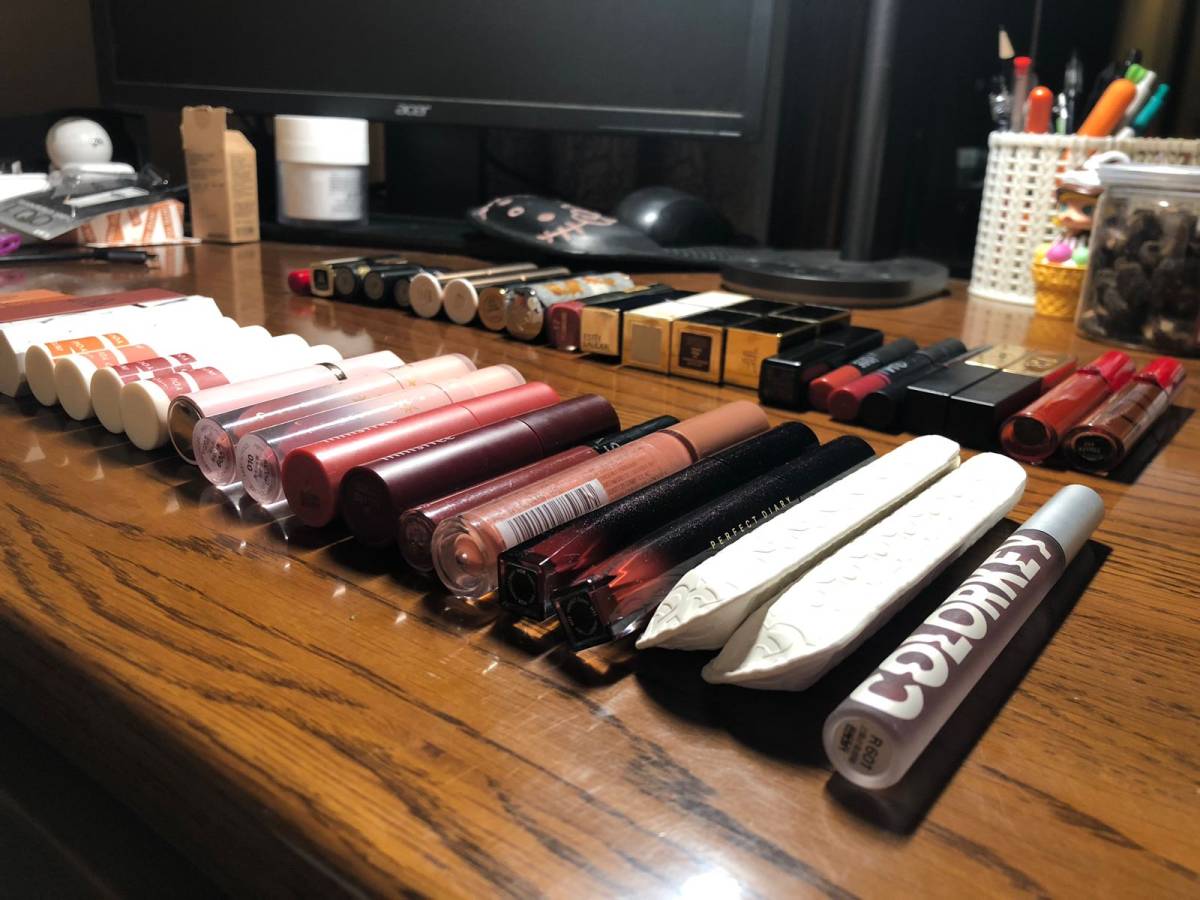 #Day4⃣️1⃣️💄#来一张我的口红们的全家福吧～  第