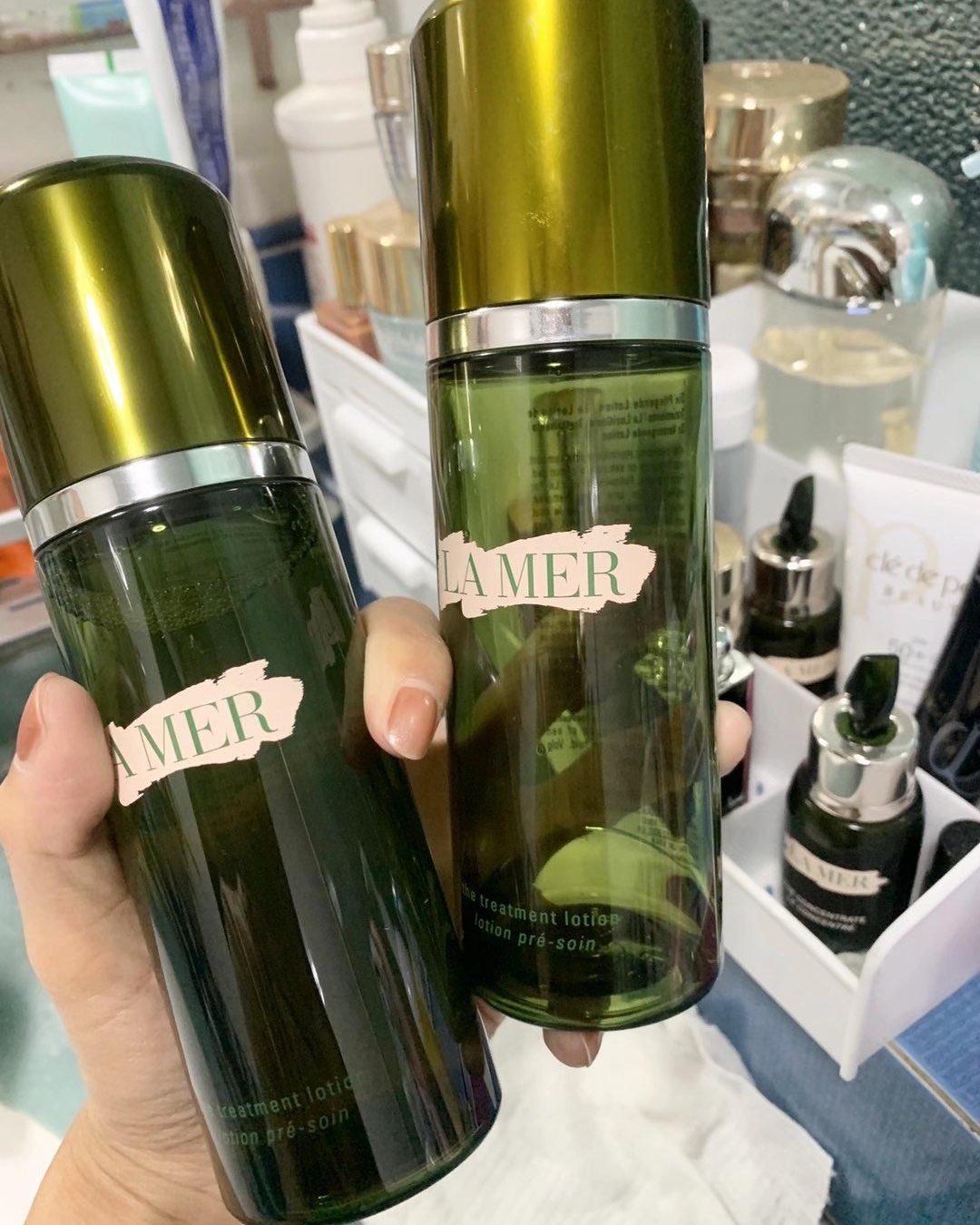 富婆快乐水-Lamer海蓝之谜精粹水  海蓝之谜的这款水，被