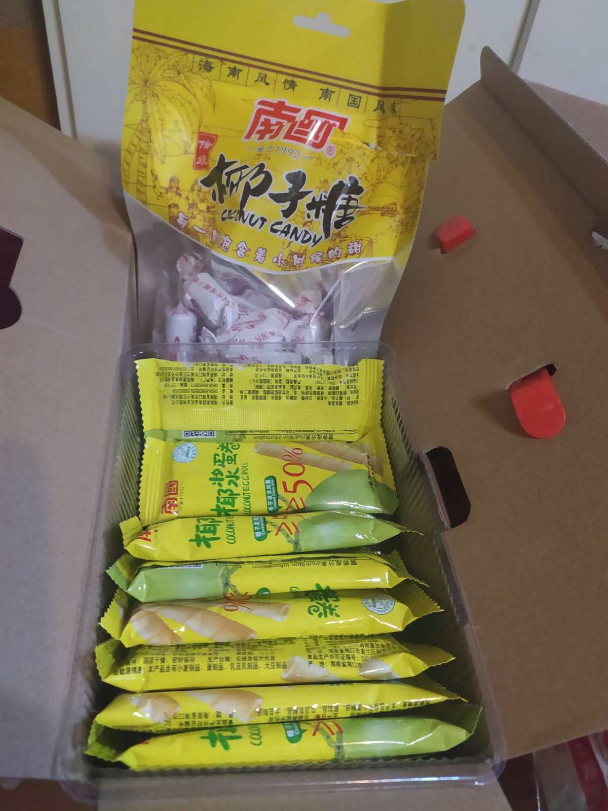 ✨春节年货清单  春节就适合买一些零食礼包来吃，礼包种类繁多